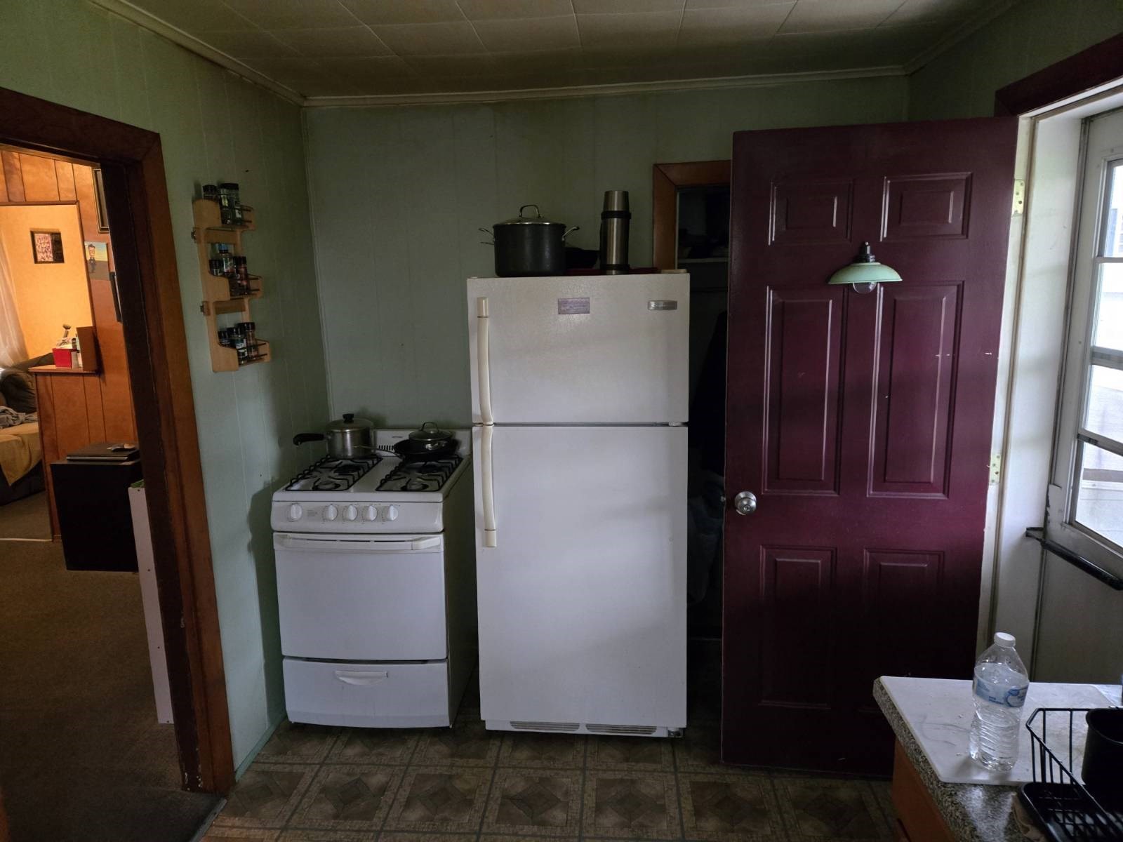 30 Riverview St Property Photo 10
