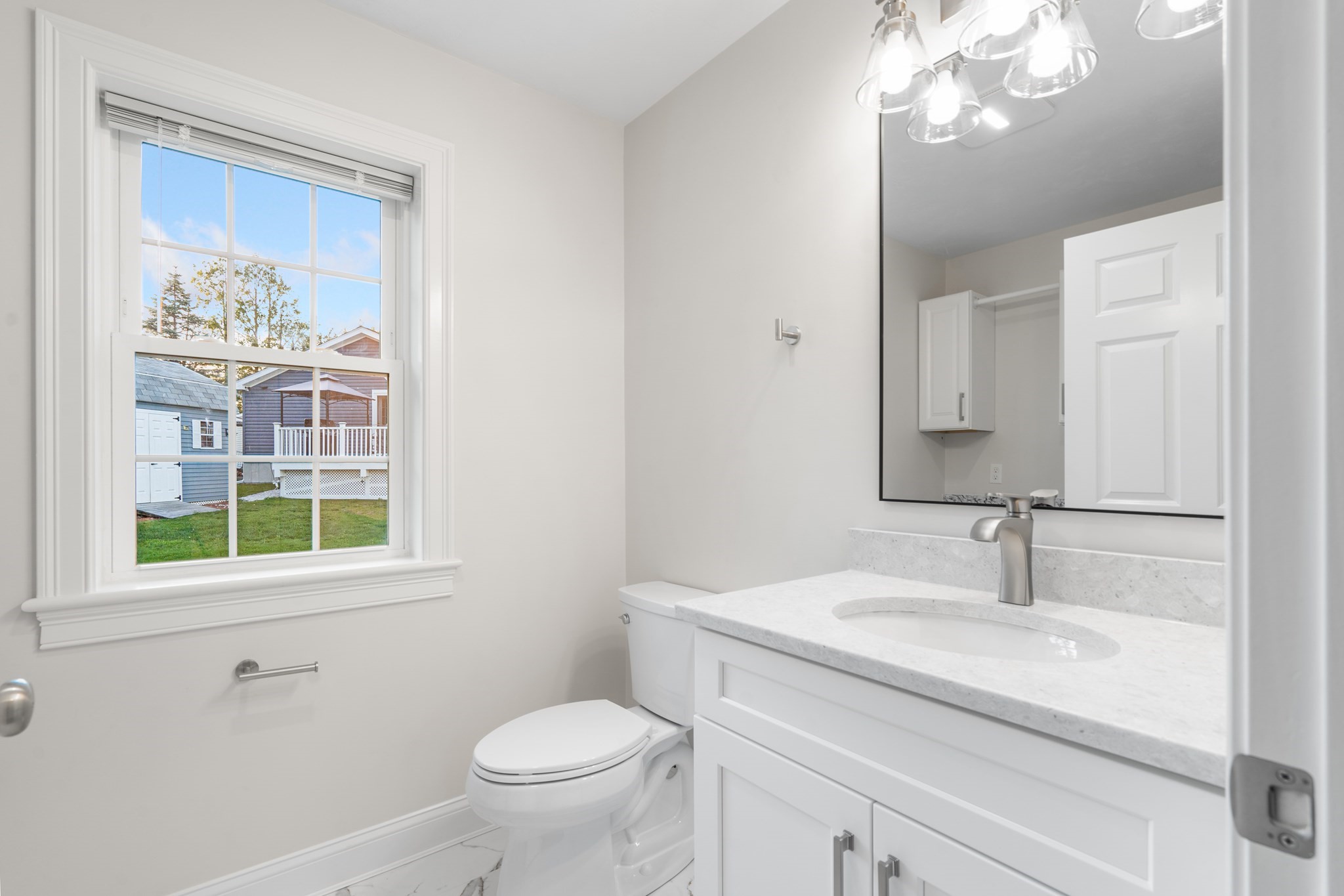 57 Maple Ave # D Property Photo 9