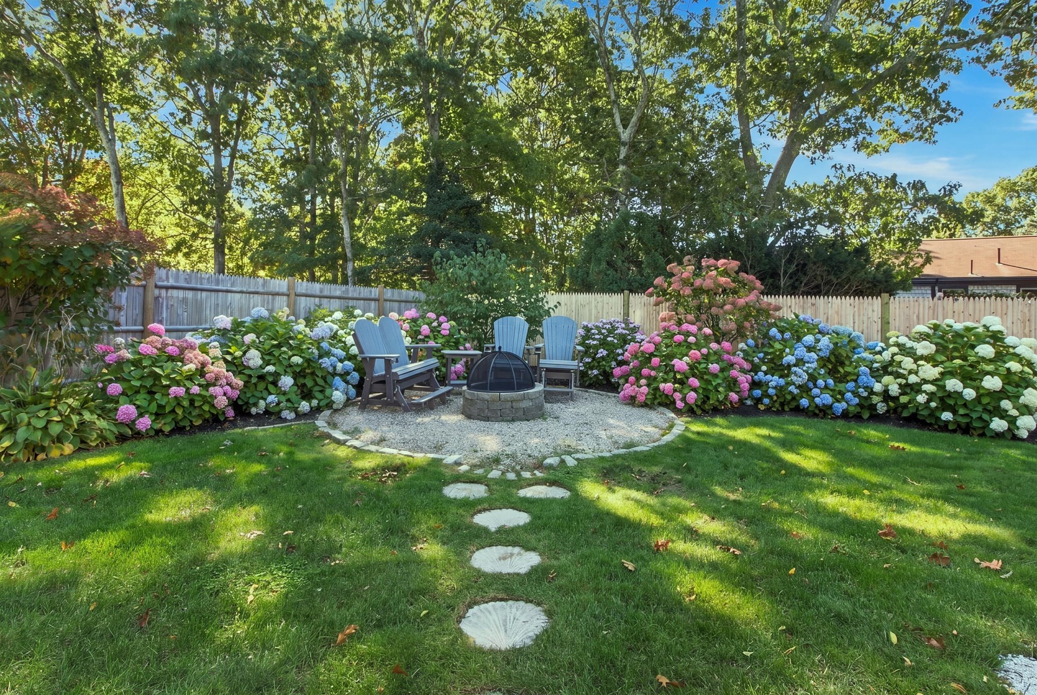 7 Spinning Brook Rd Property Photo 12