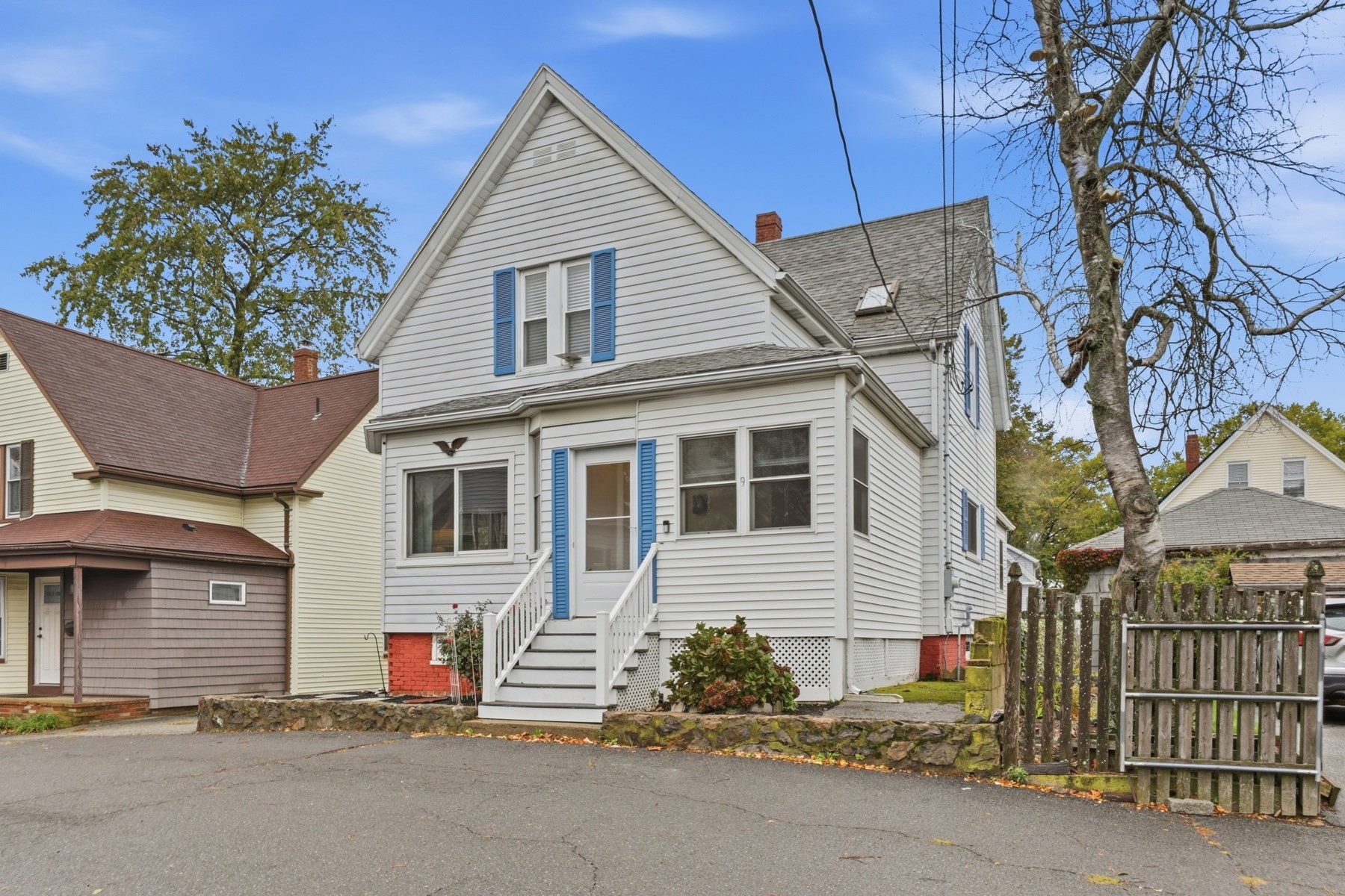 9 Rust St Property Photo 1