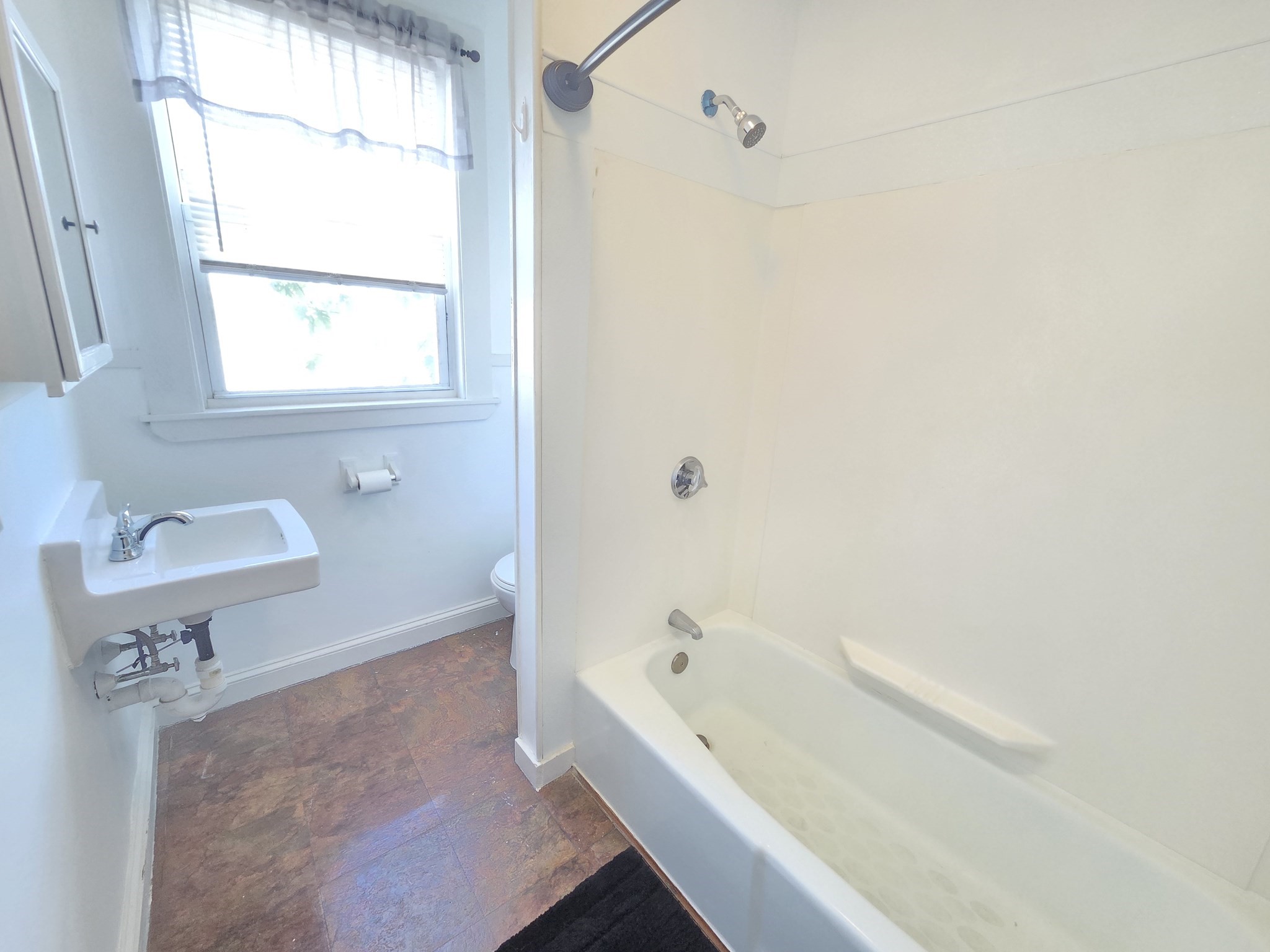 1-3 Everett St # 3 Property Photo 10