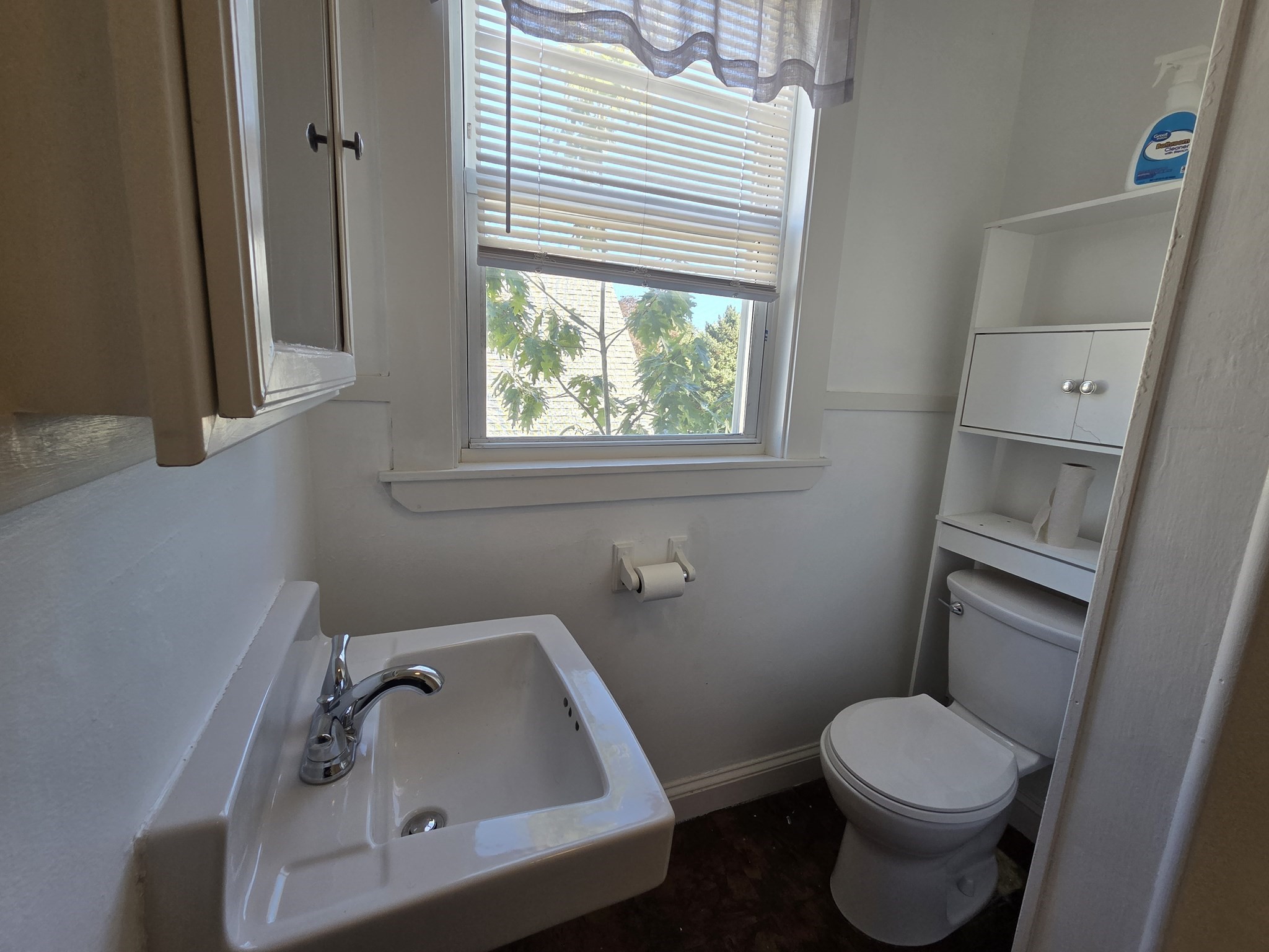 1-3 Everett St # 3 Property Photo 11
