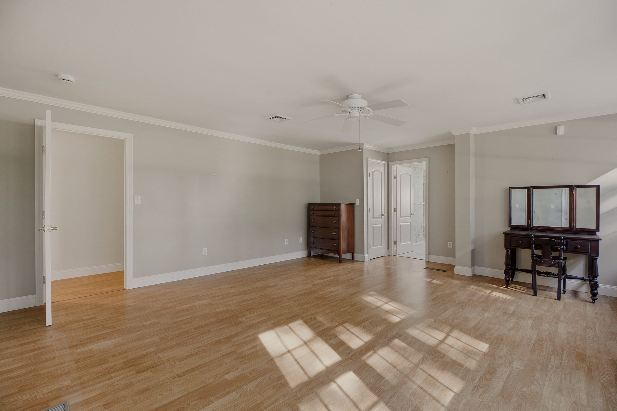 331 Albany St Property Photo 12
