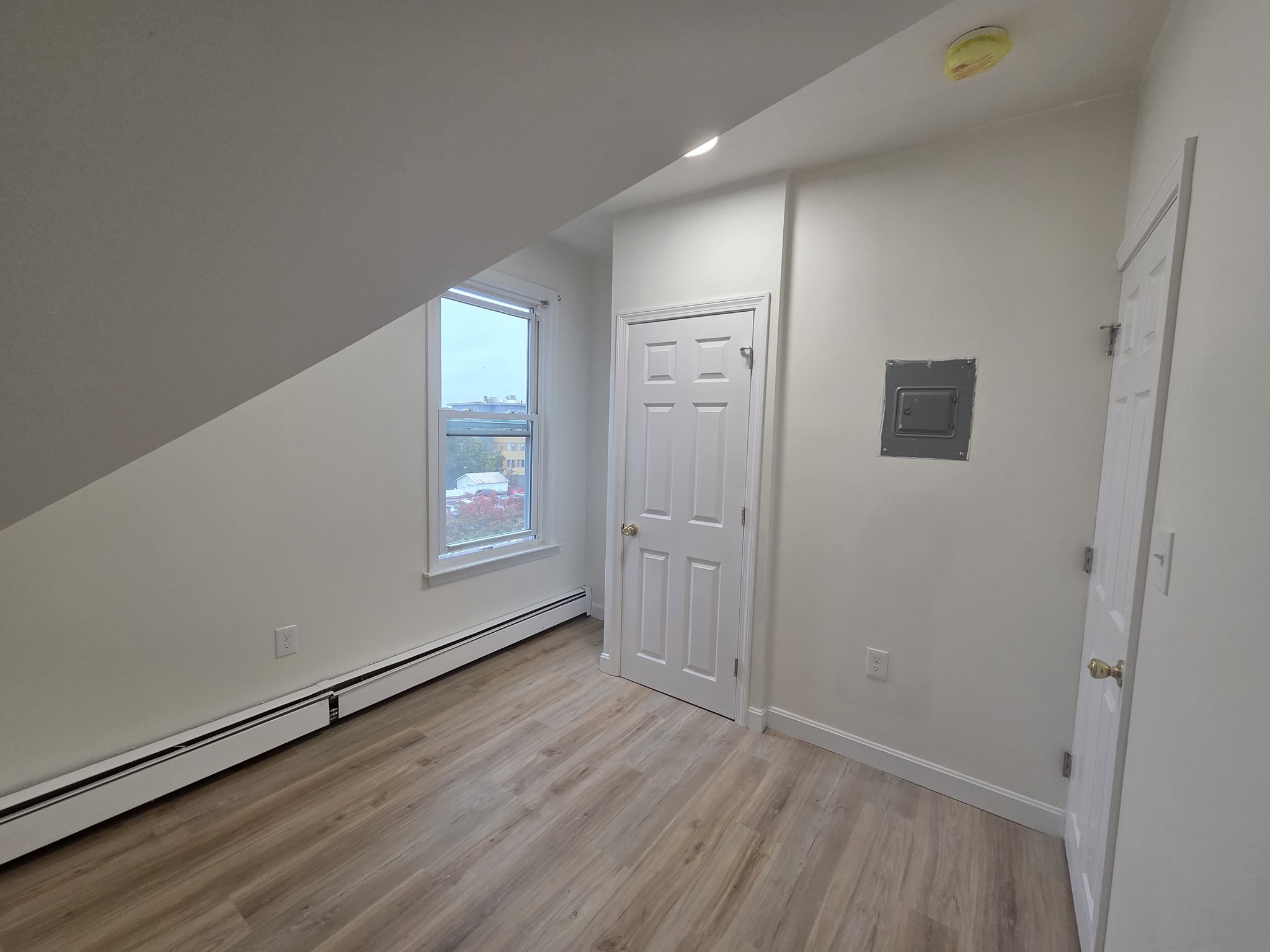 34 Broadway # 6 Property Photo 2