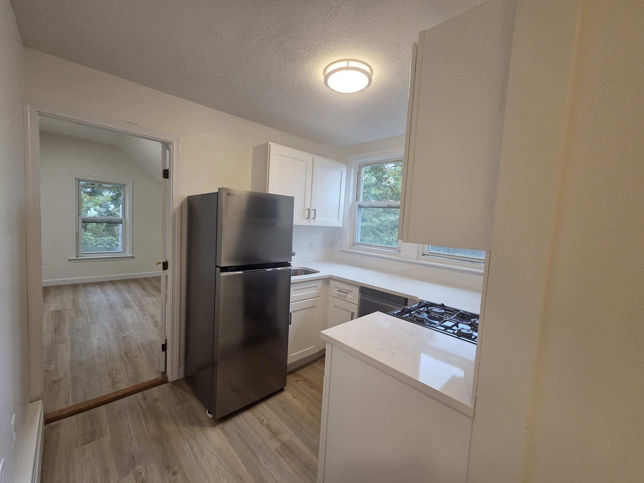 34 Broadway # 6 Property Photo 8