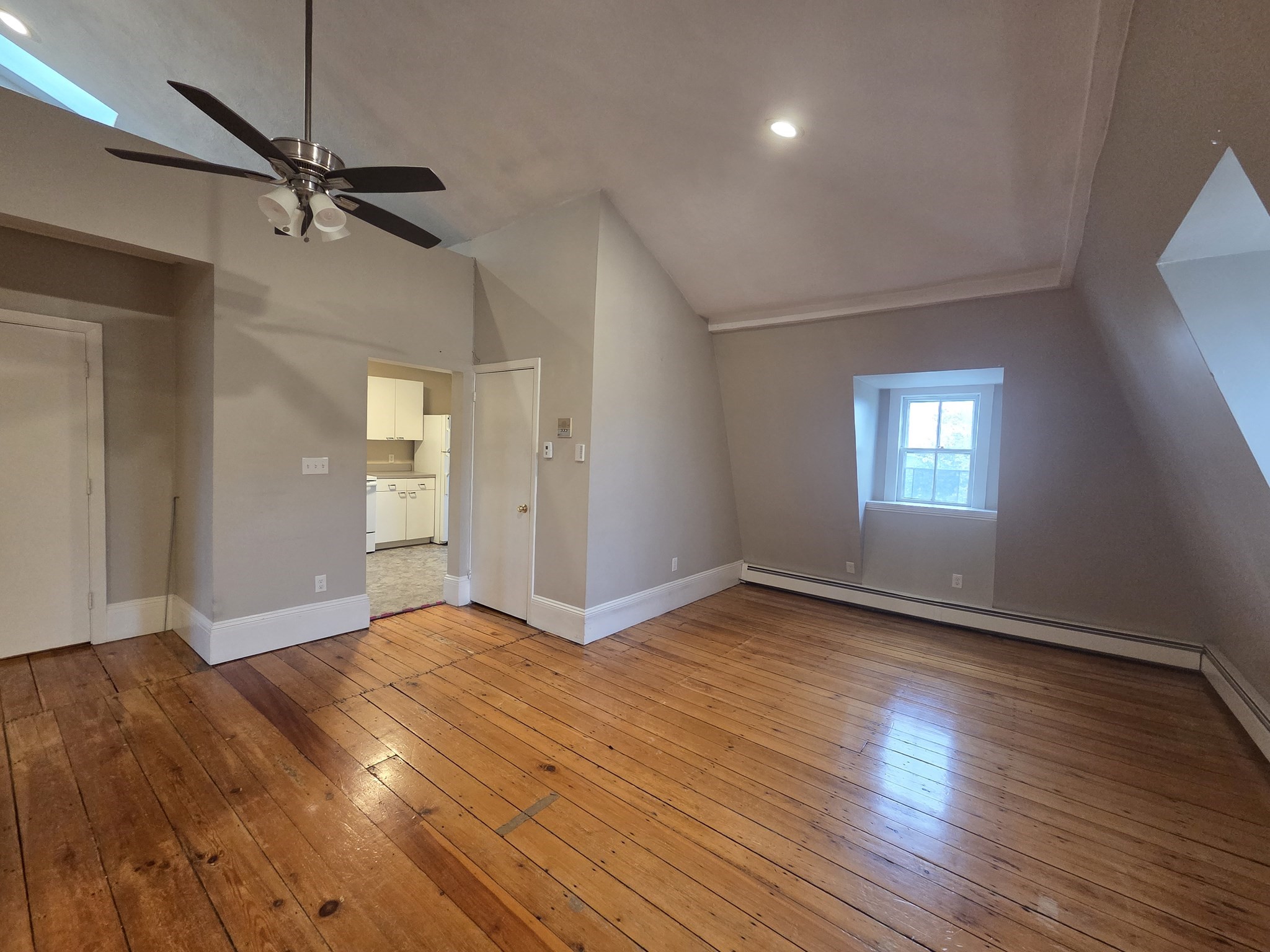 267 Lafayette St # 3 Property Photo 2