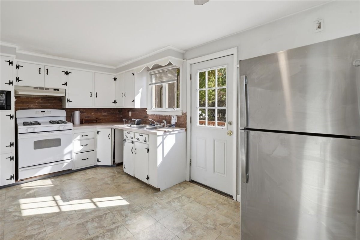 13 Horton St Property Photo 15