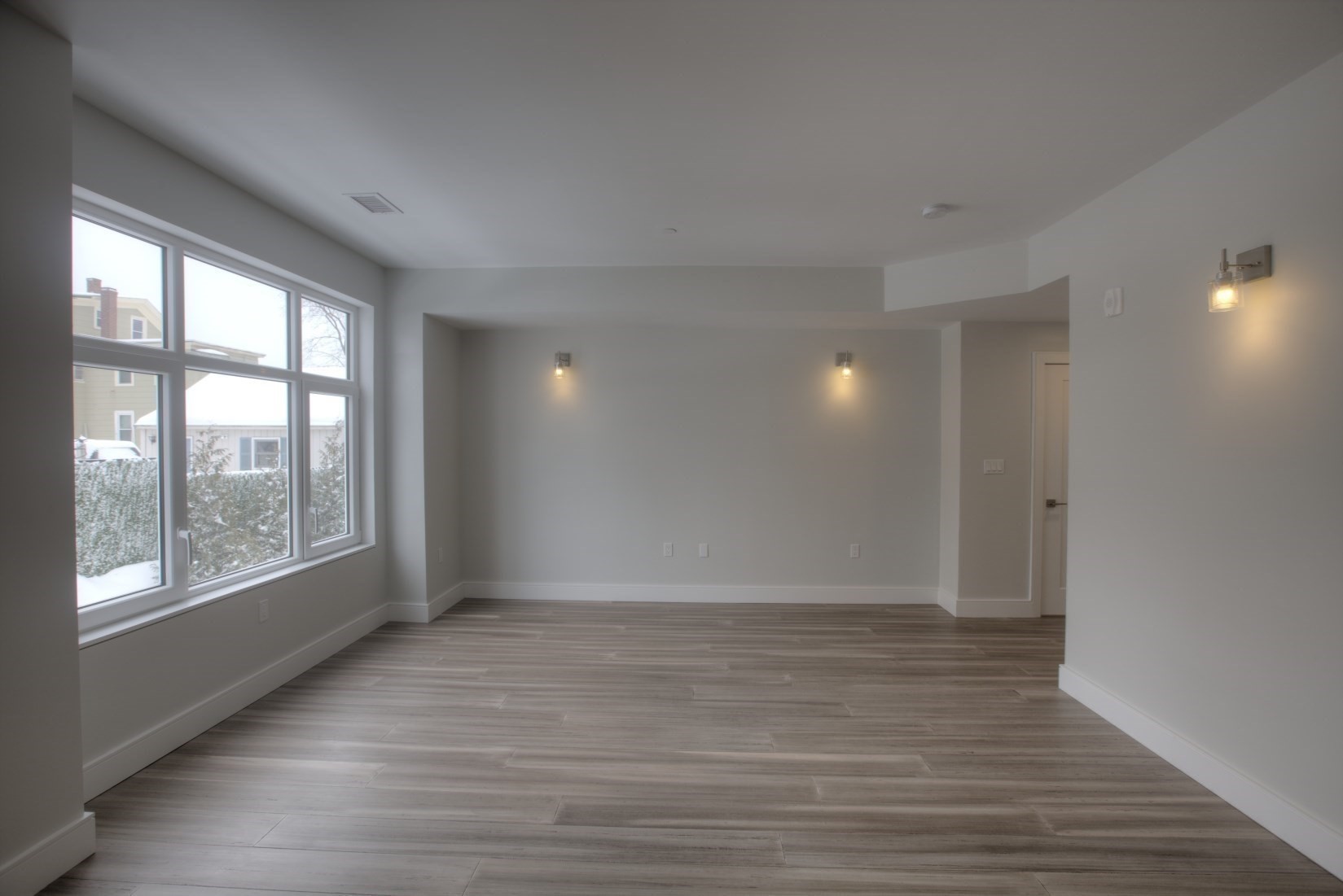 27 Jefferson # 205 Property Photo 5