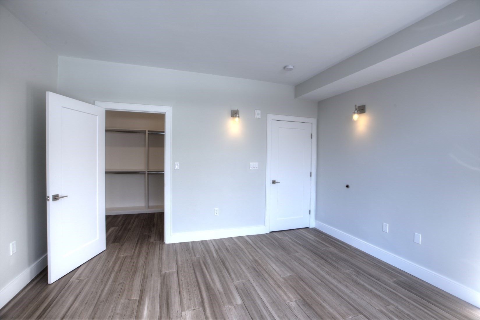 27 Jefferson # 205 Property Photo 6