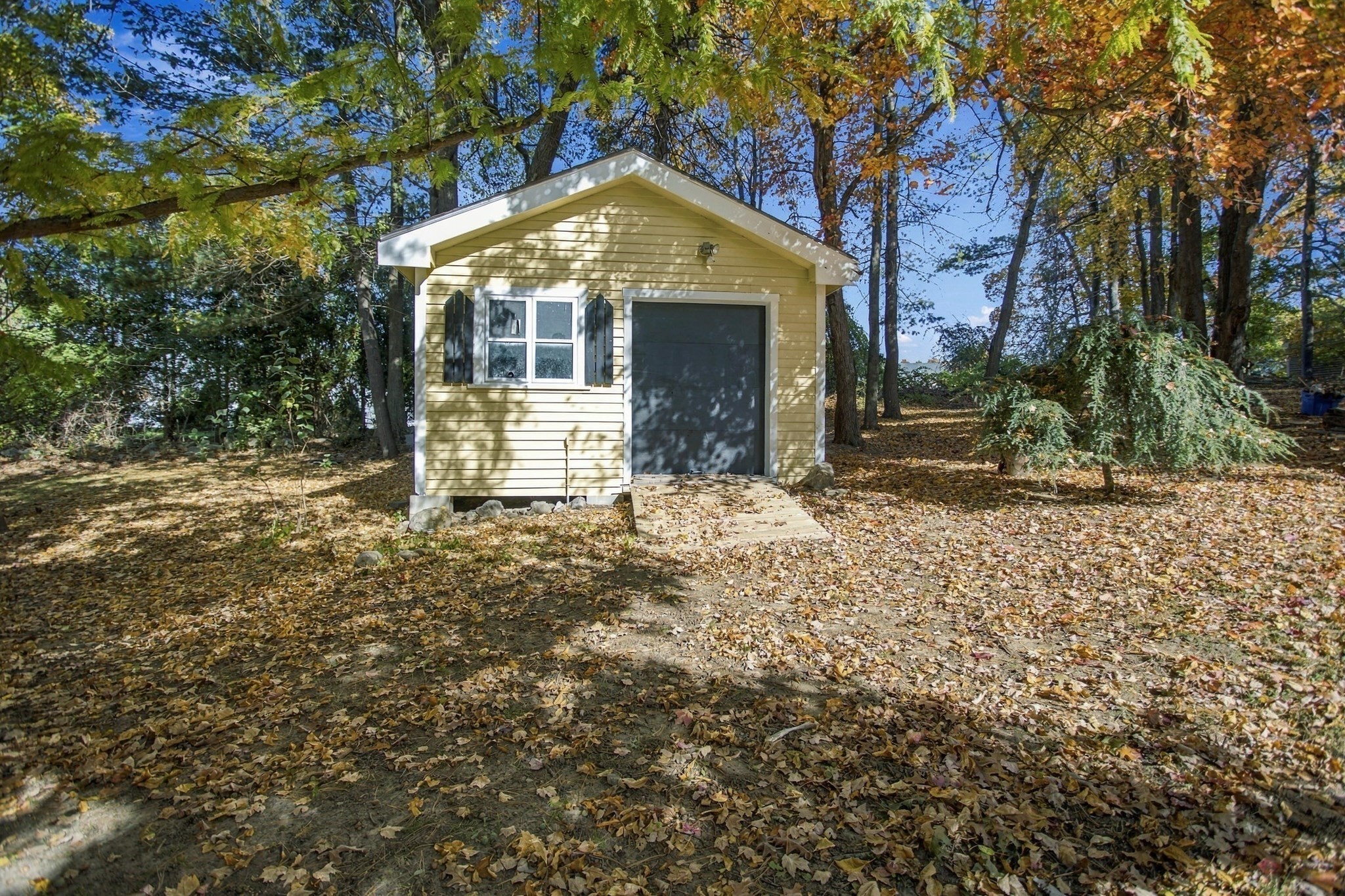49 Riverview Ave Property Photo 5