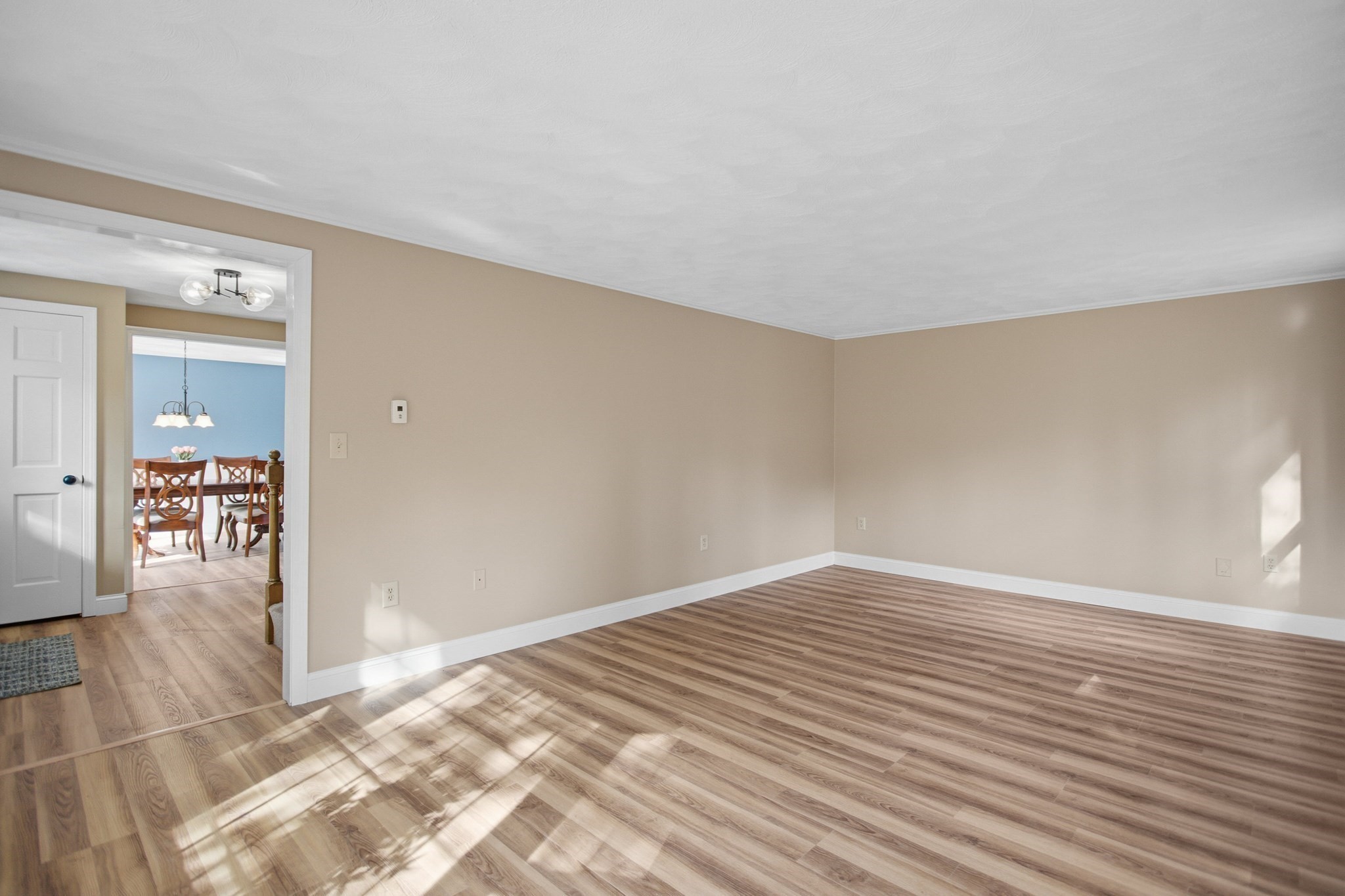 49 Riverview Ave Property Photo 11