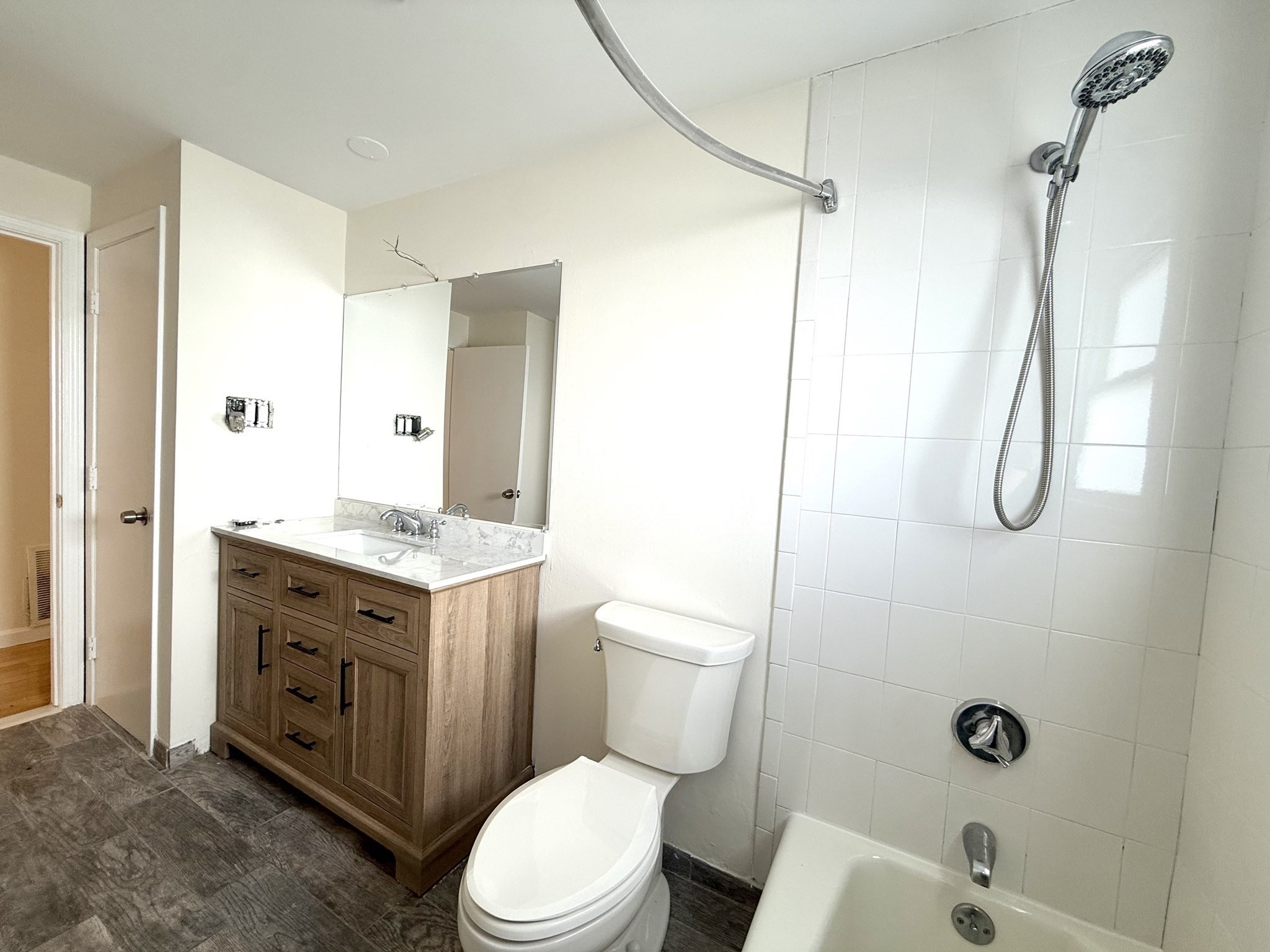 9 Dwight St. # A Property Photo 14