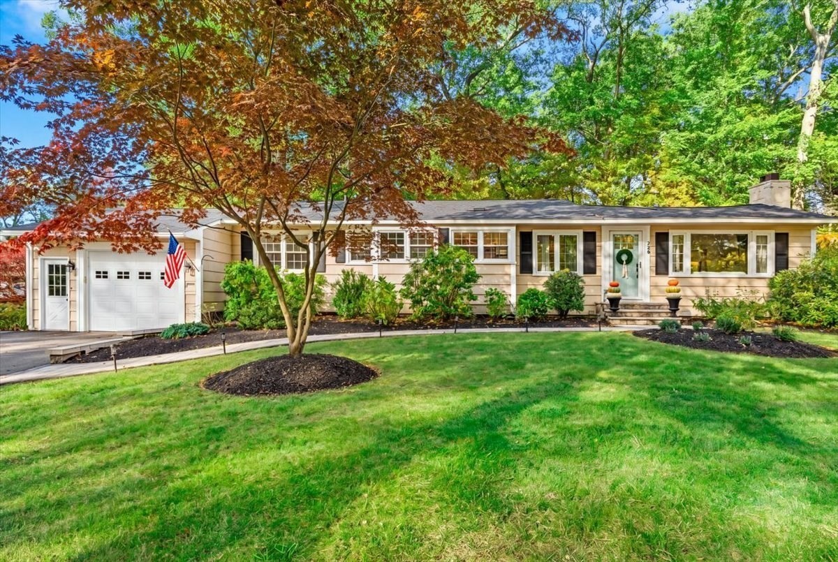 268 Colonel Hunt Dr