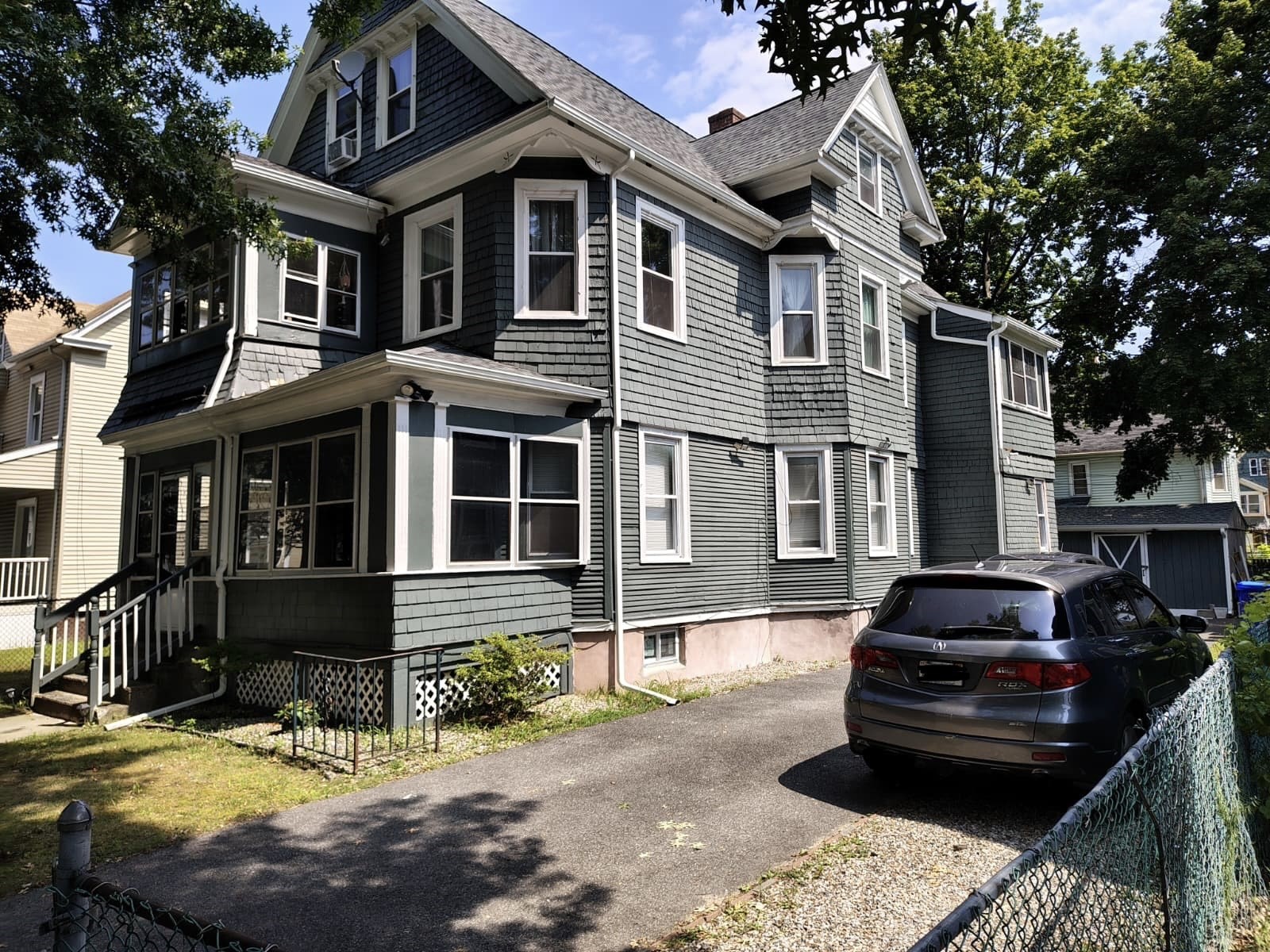 93 Montrose St Property Photo 1
