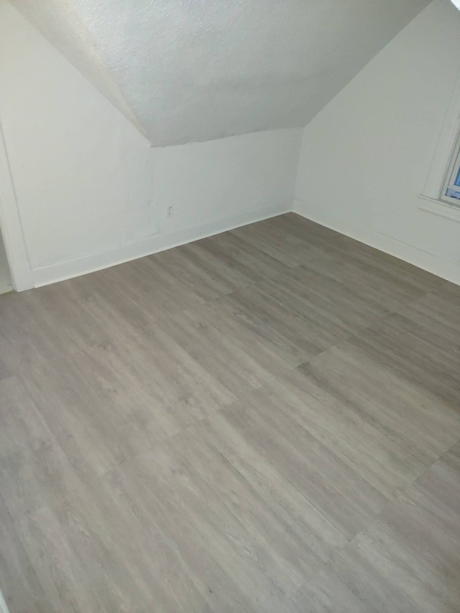 93 Montrose St Property Photo 20