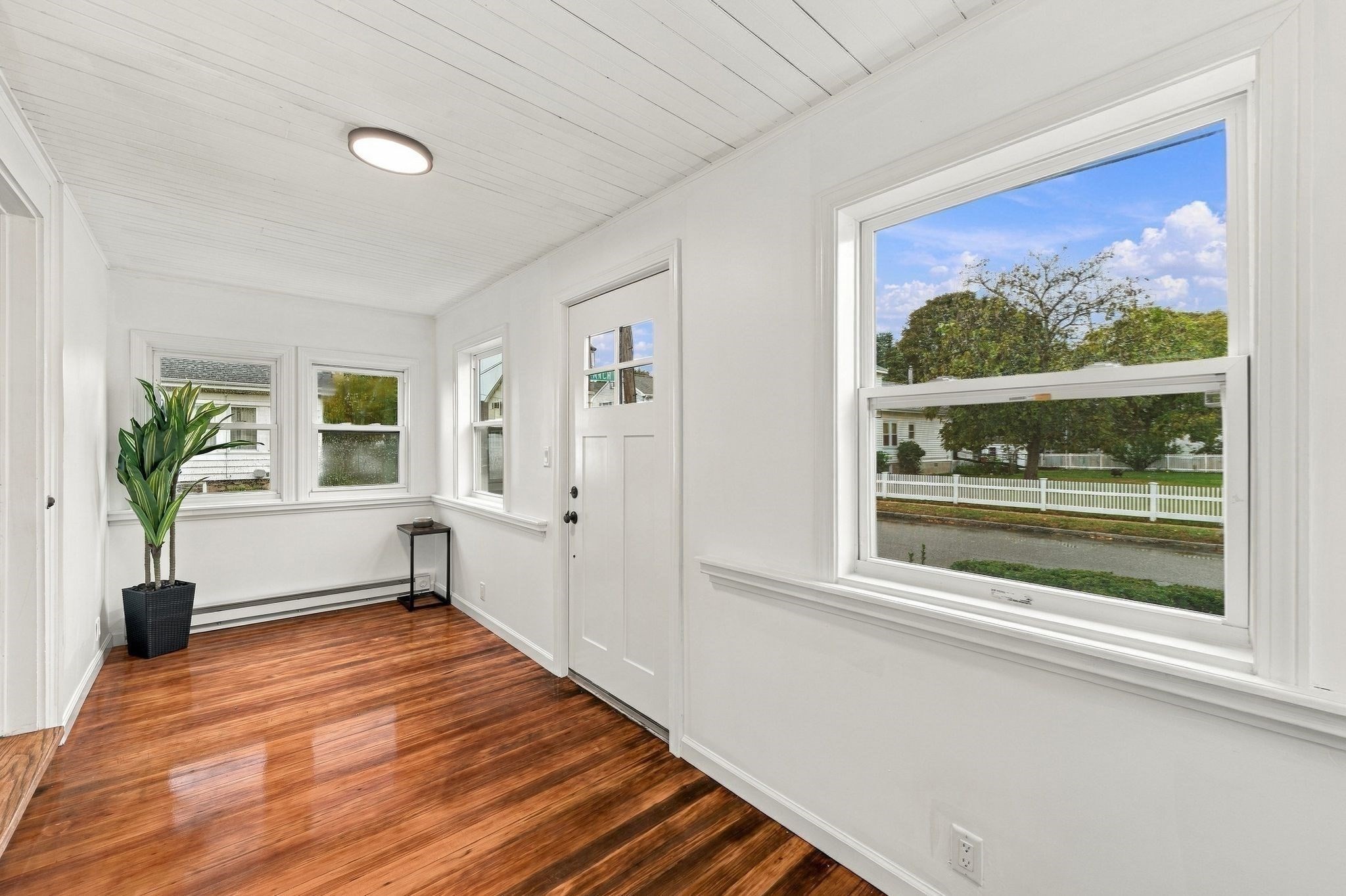 6 Norfolk Ave Property Photo 6