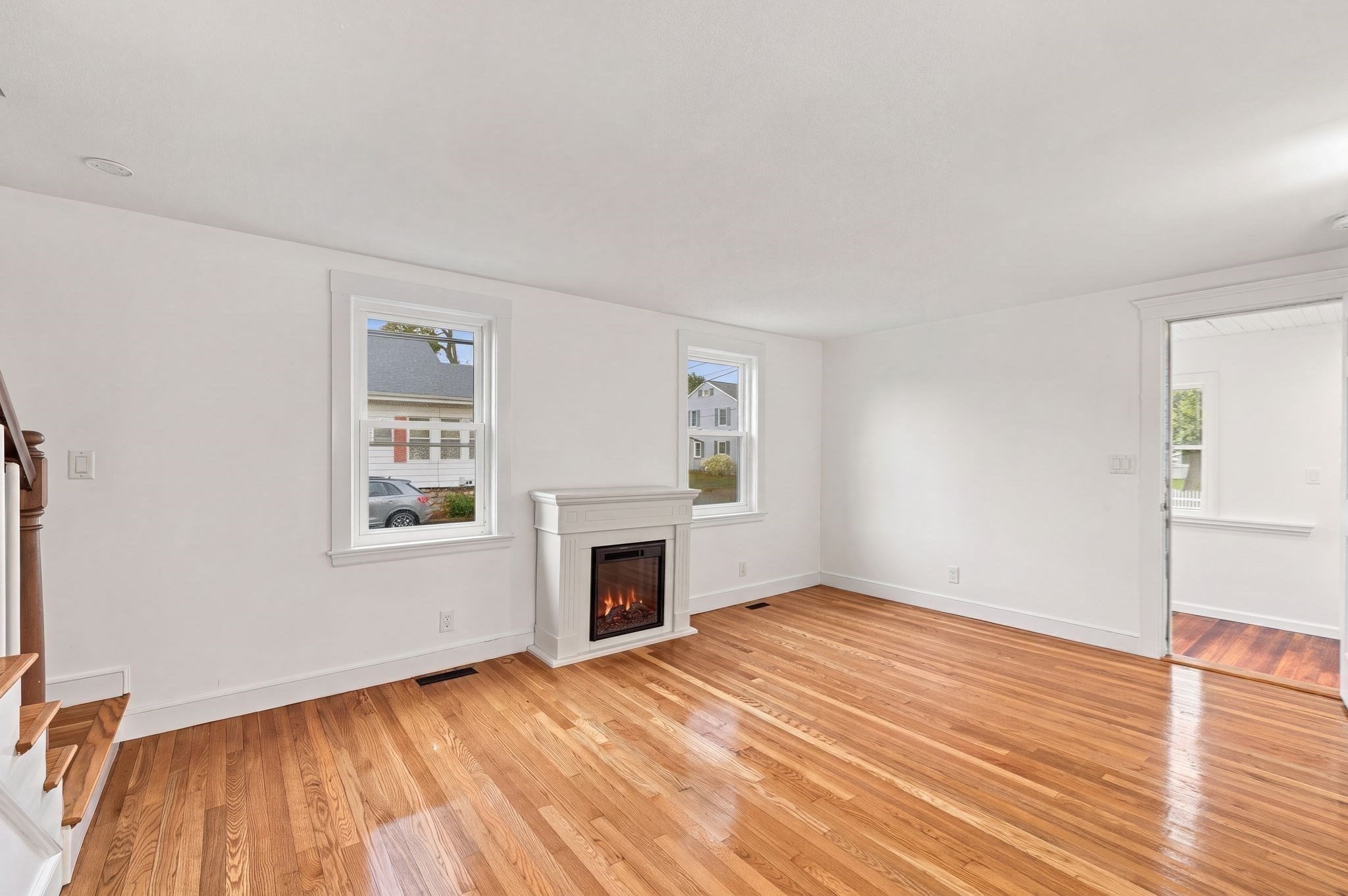 6 Norfolk Ave Property Photo 7