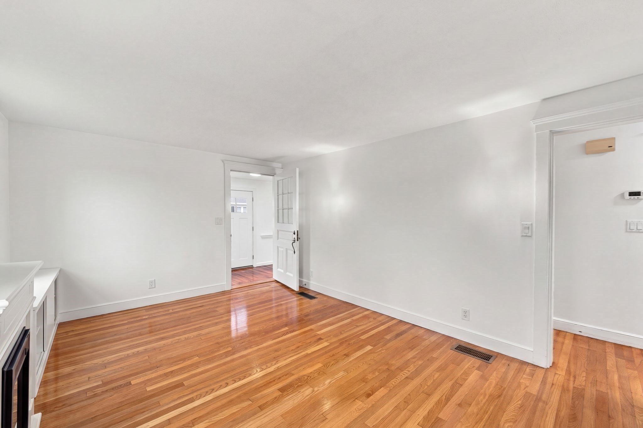 6 Norfolk Ave Property Photo 10