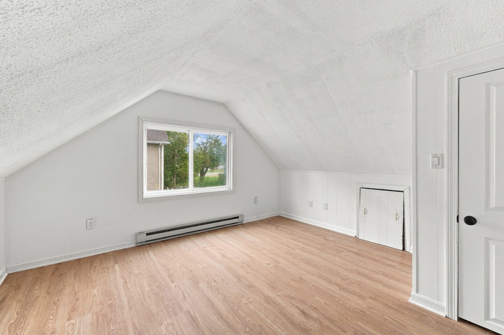 6 Norfolk Ave Property Photo 27