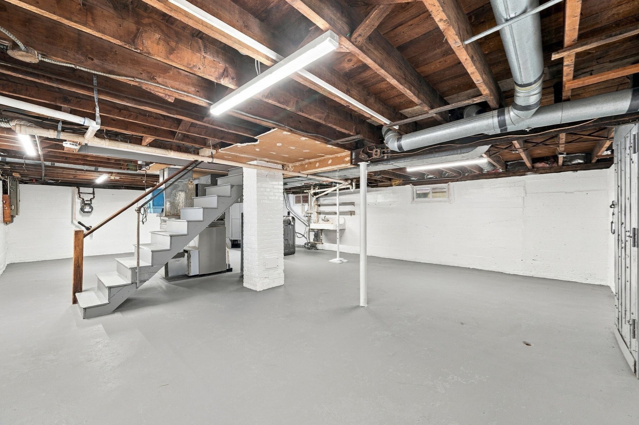 6 Norfolk Ave Property Photo 33