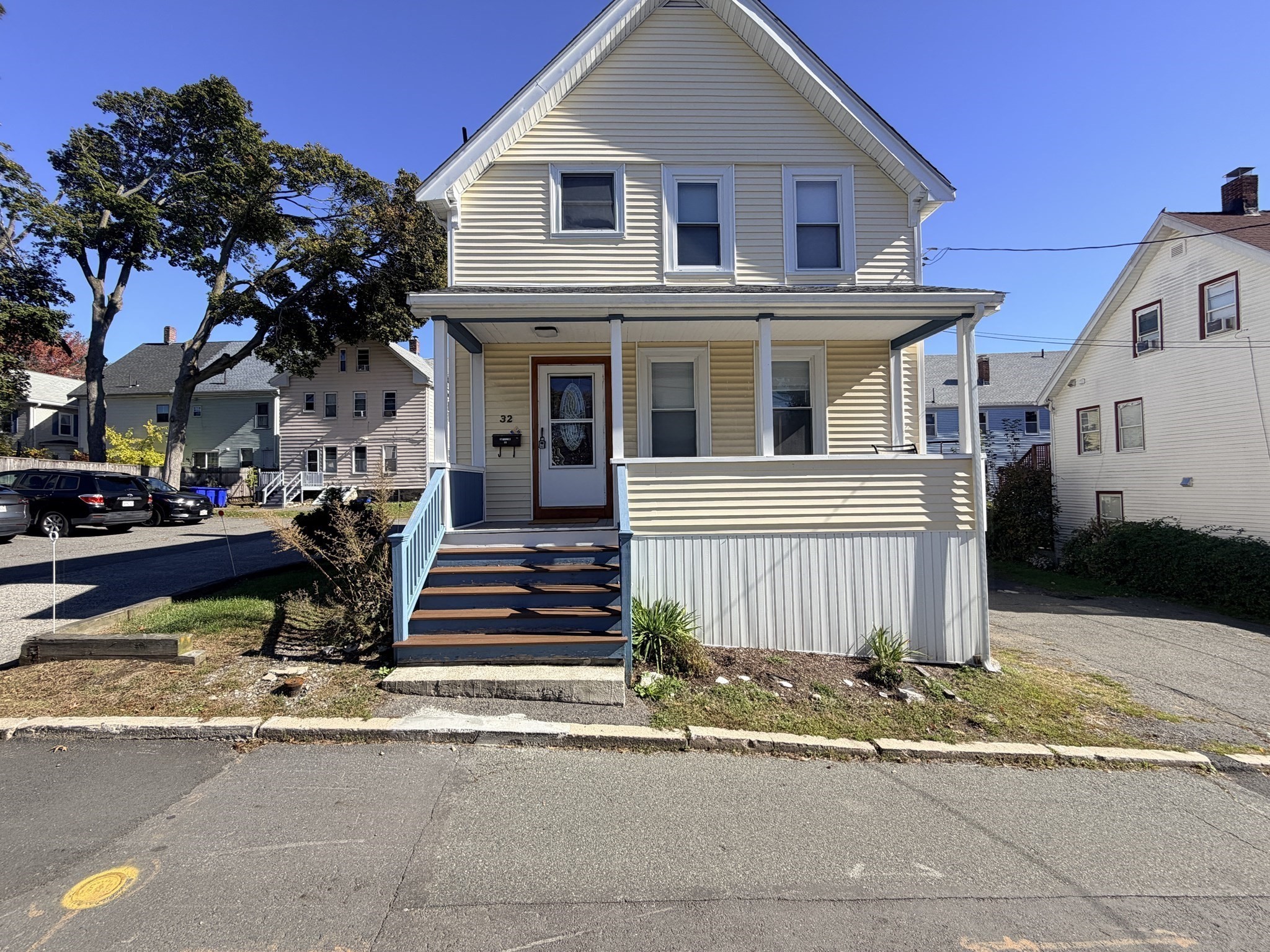 32 Harding Ave Property Photo 1