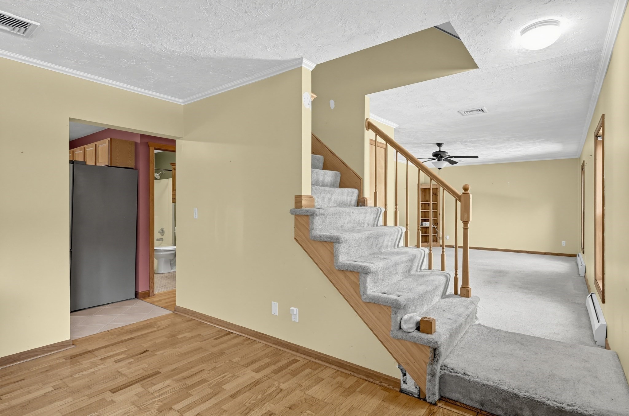 305 Wren St Property Photo 10
