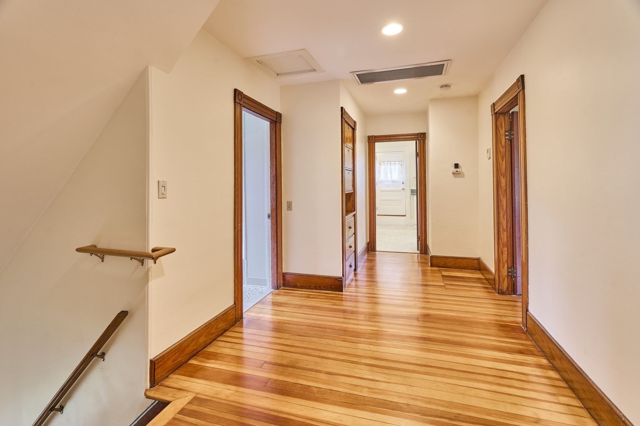 26 Morton St # 3 Property Photo 5