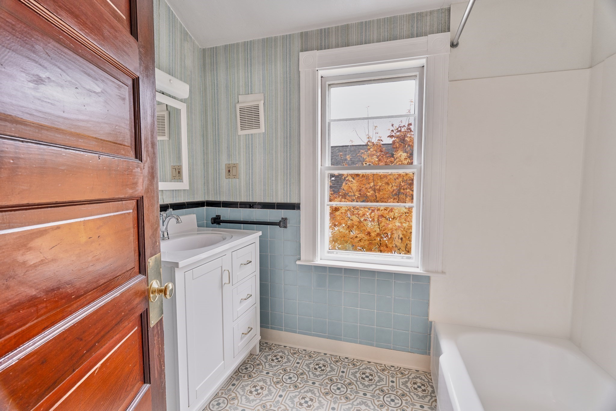 26 Morton St # 3 Property Photo 11