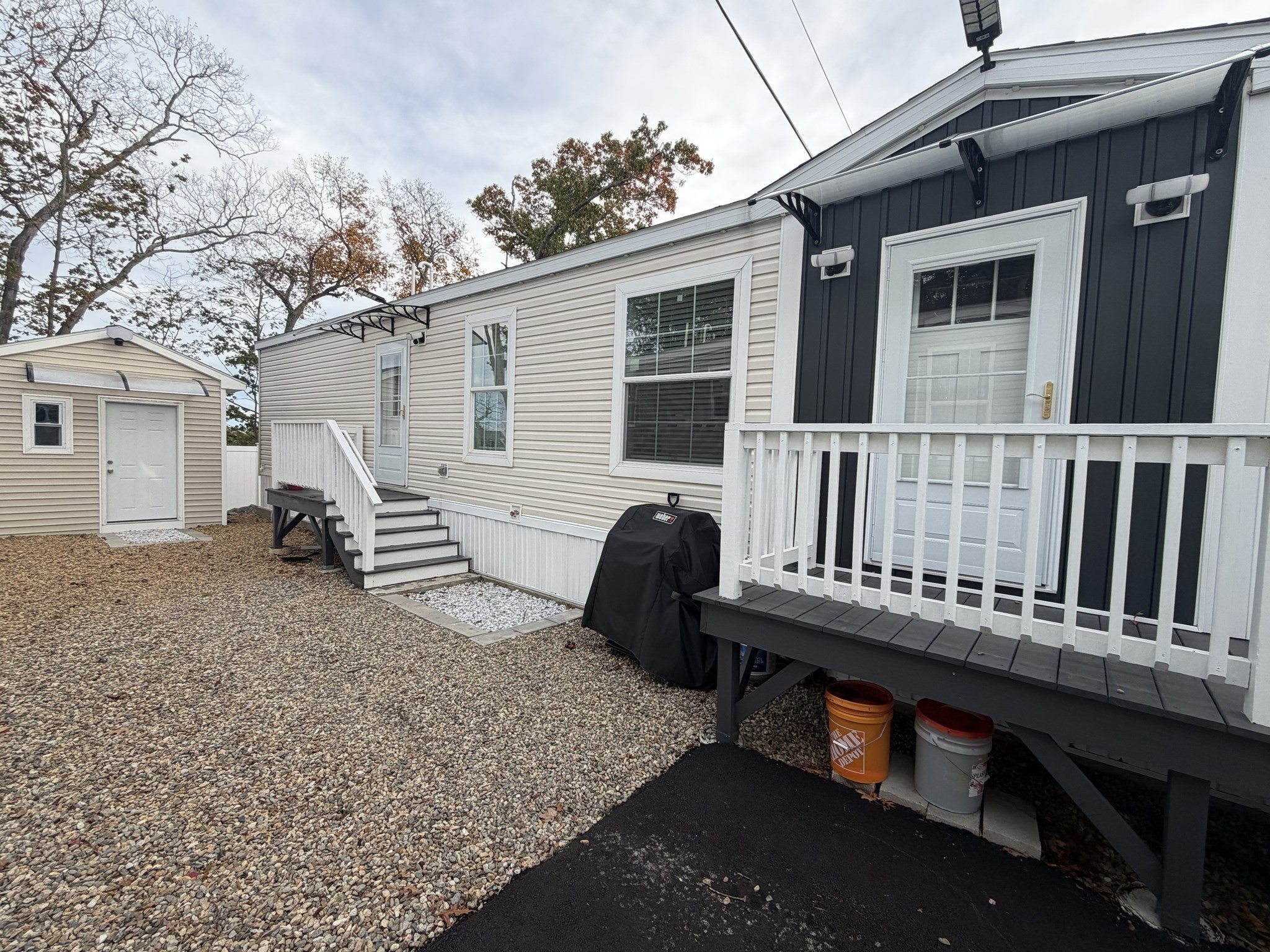 103 Newbury # 17 Property Photo 1