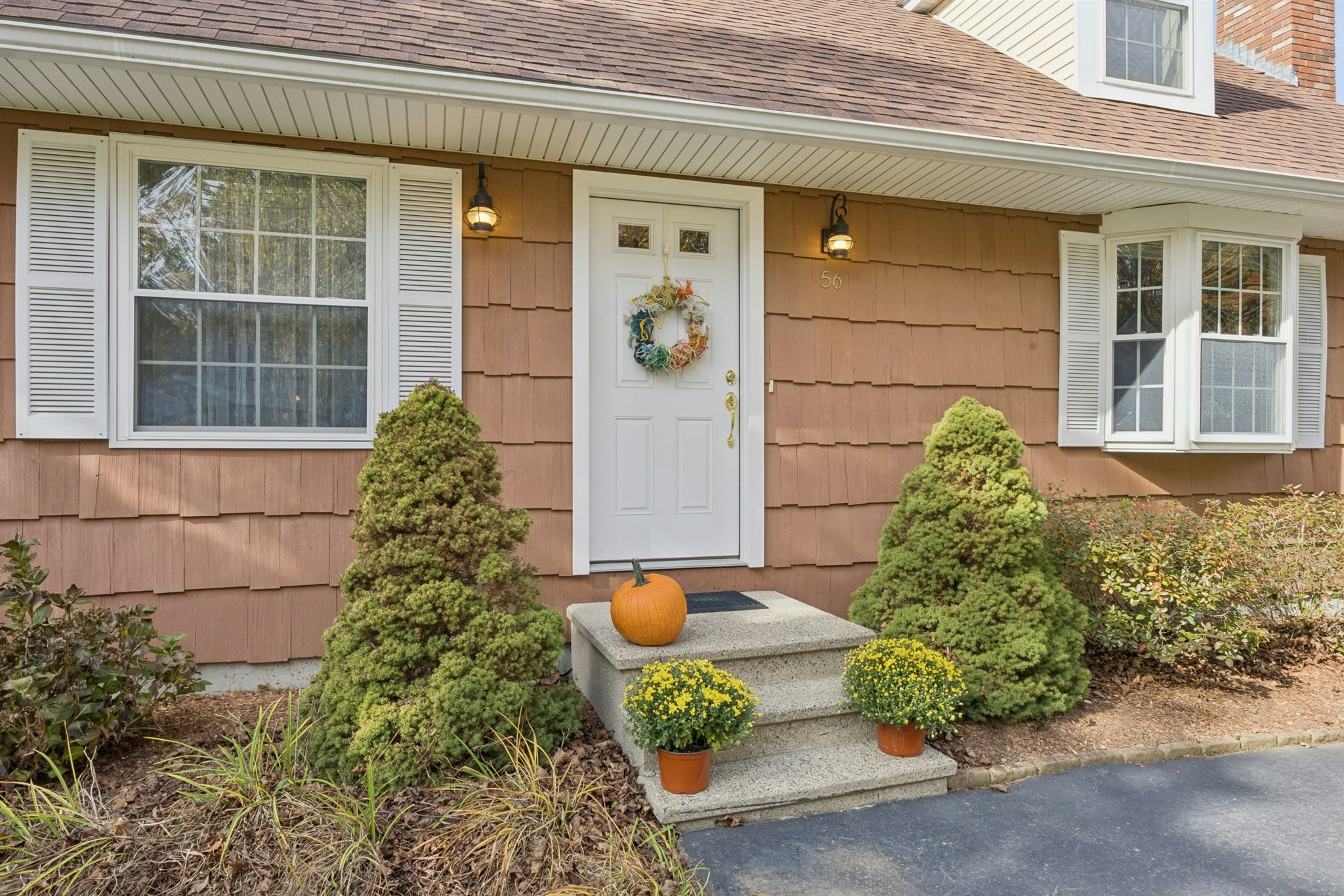 56 Bennett St Property Photo 2