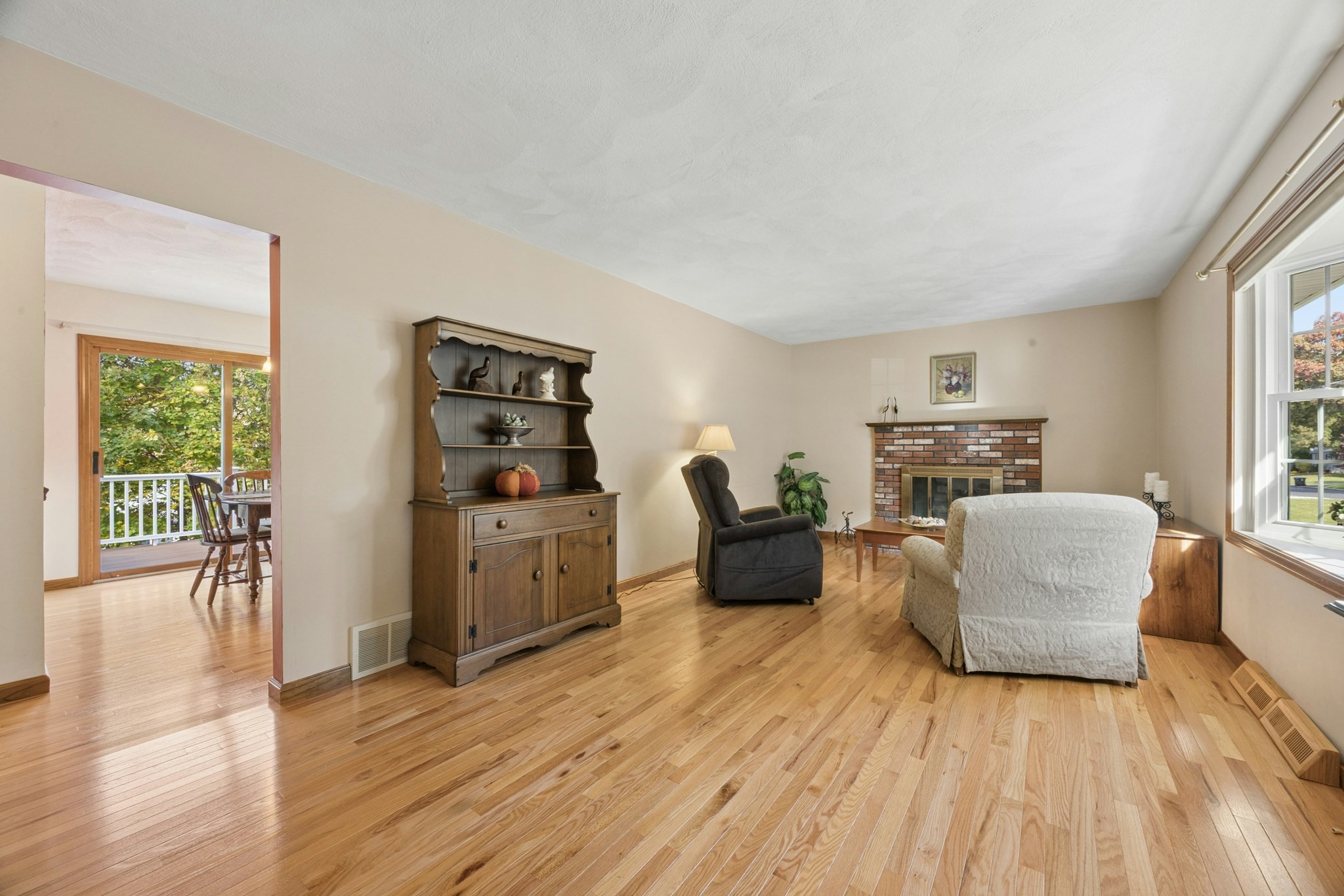 56 Bennett St Property Photo 3