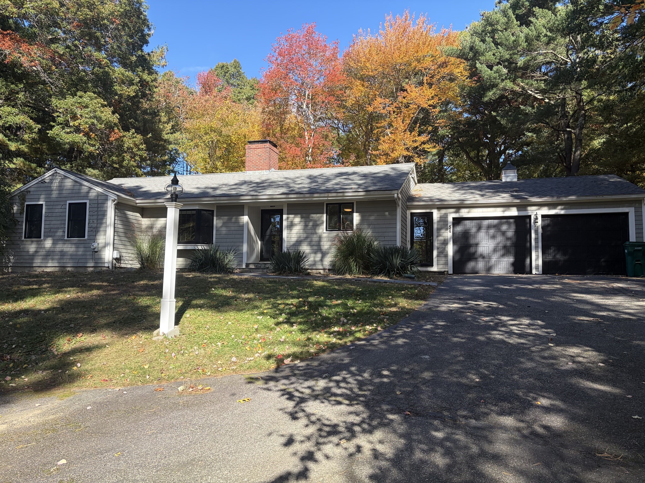 54 Williamsburg Lane Property Photo 1
