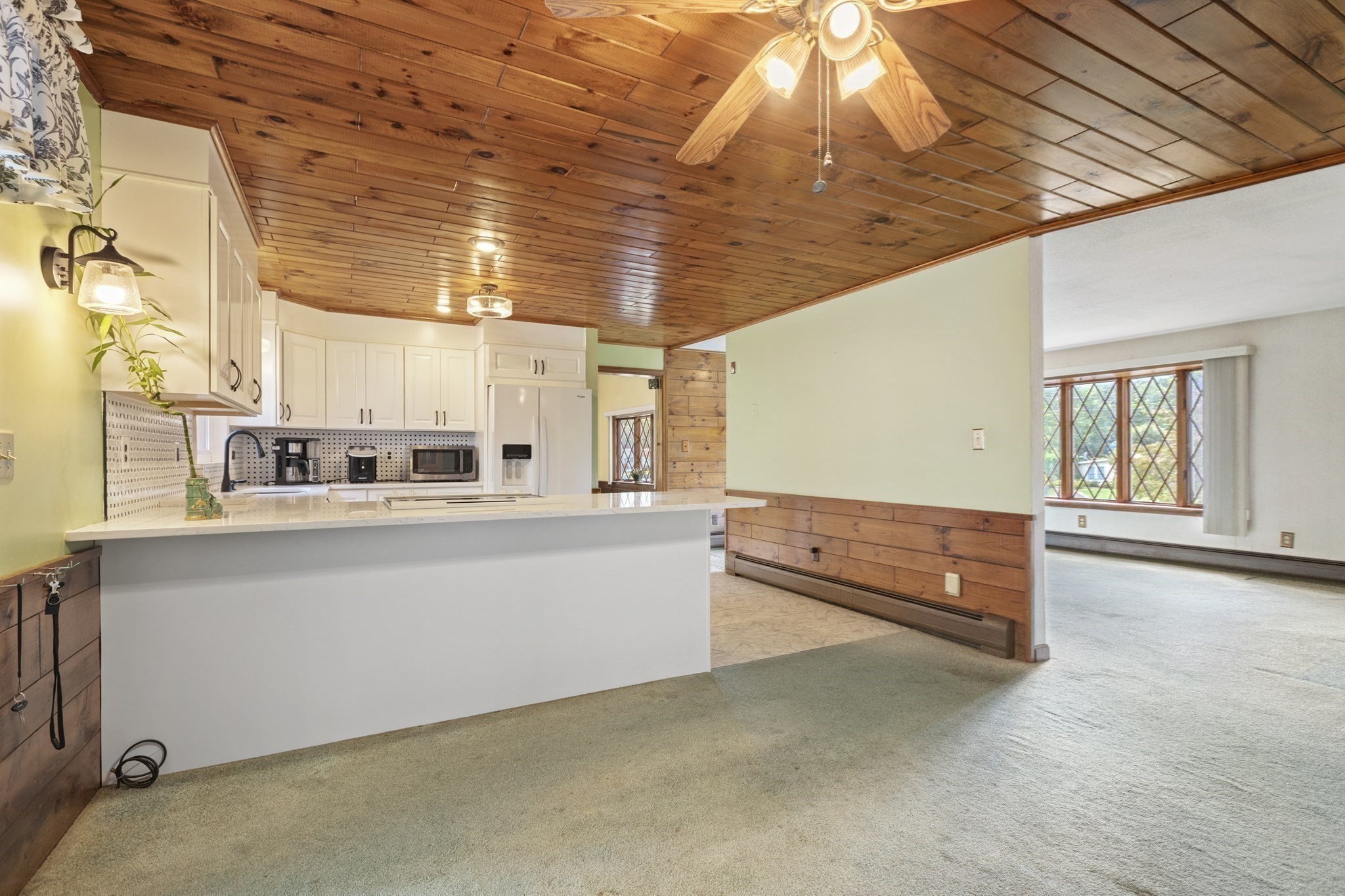 6 Tracey St Property Photo 8
