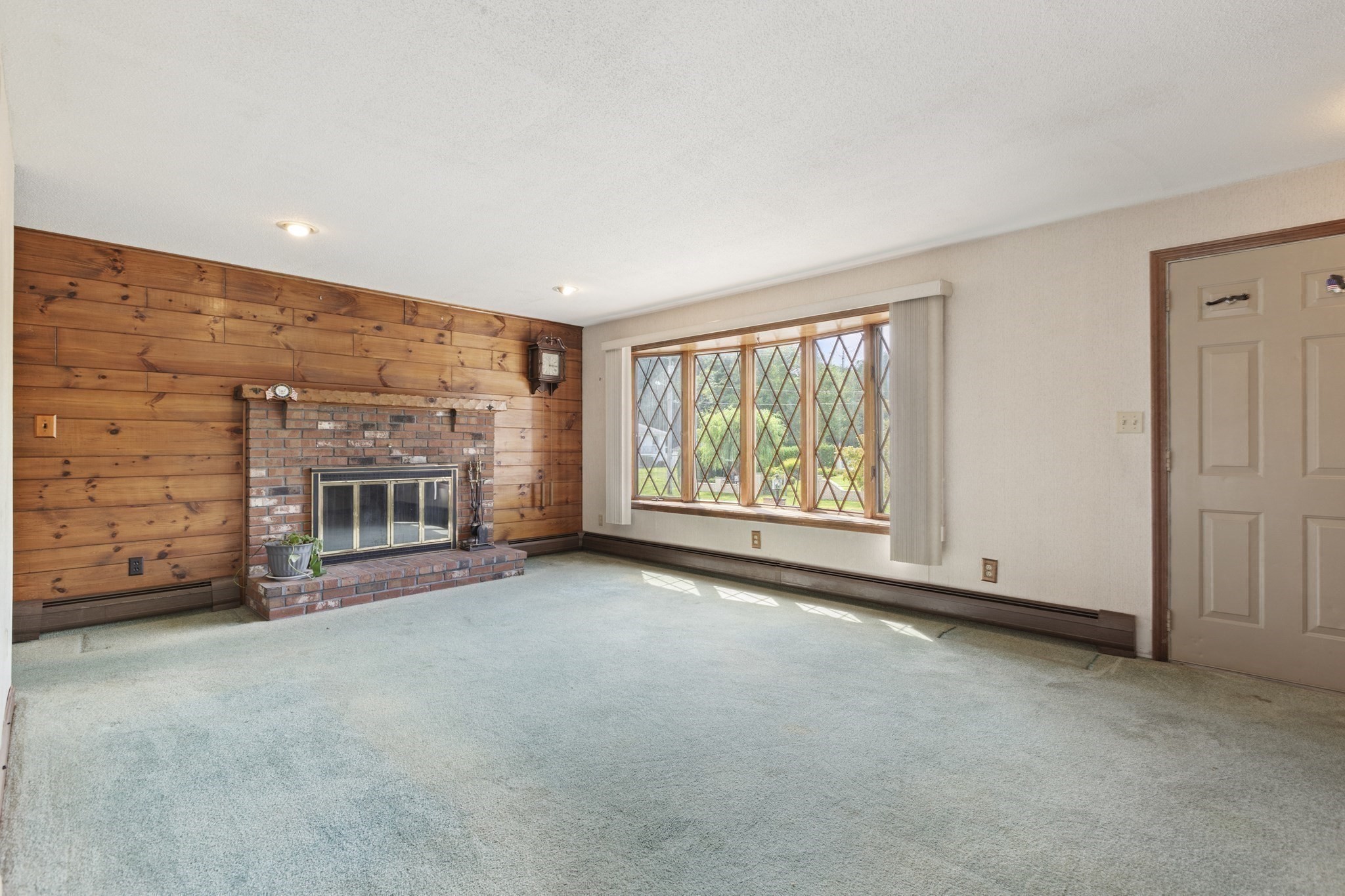 6 Tracey St Property Photo 9