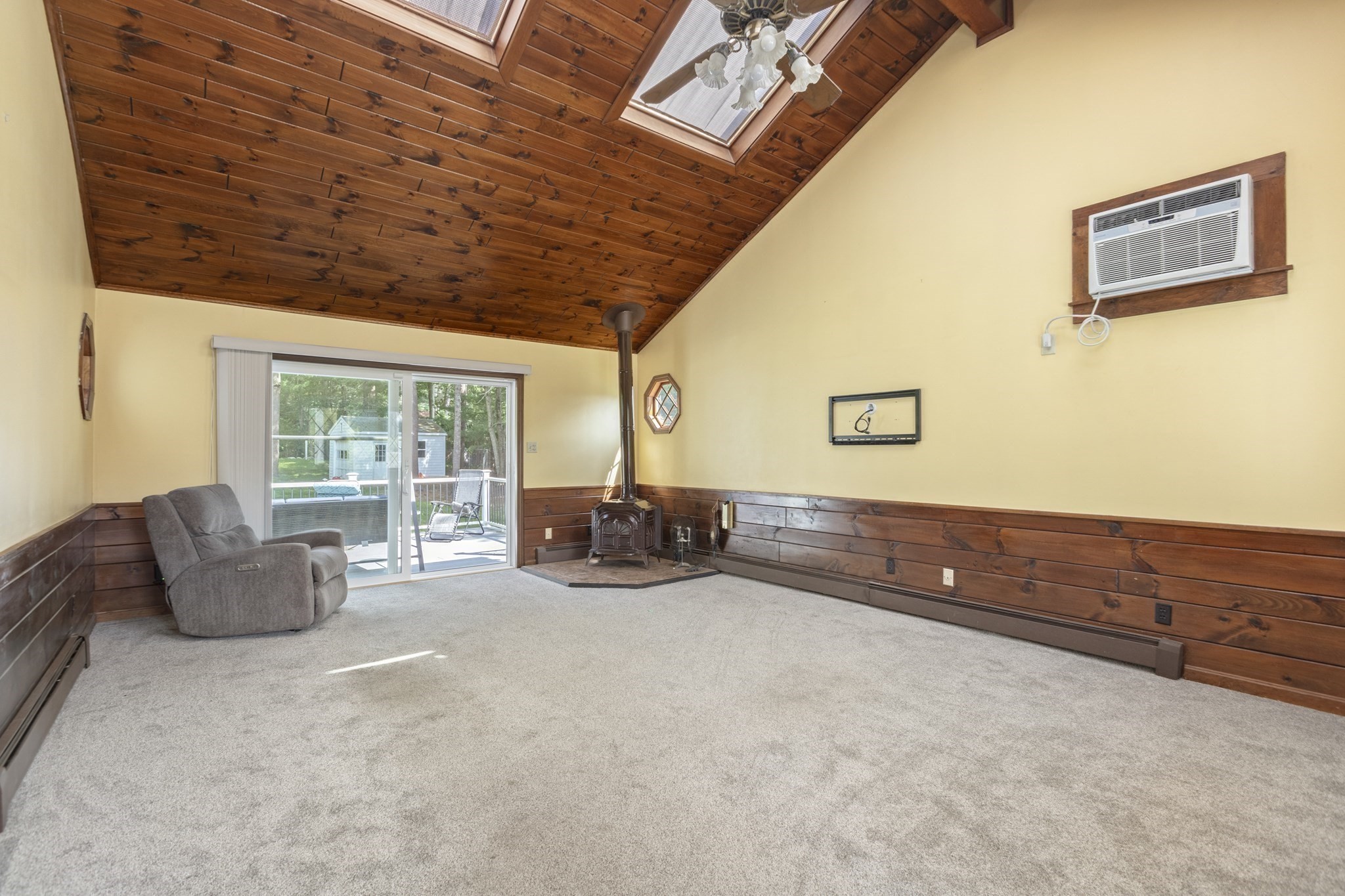 6 Tracey St Property Photo 11