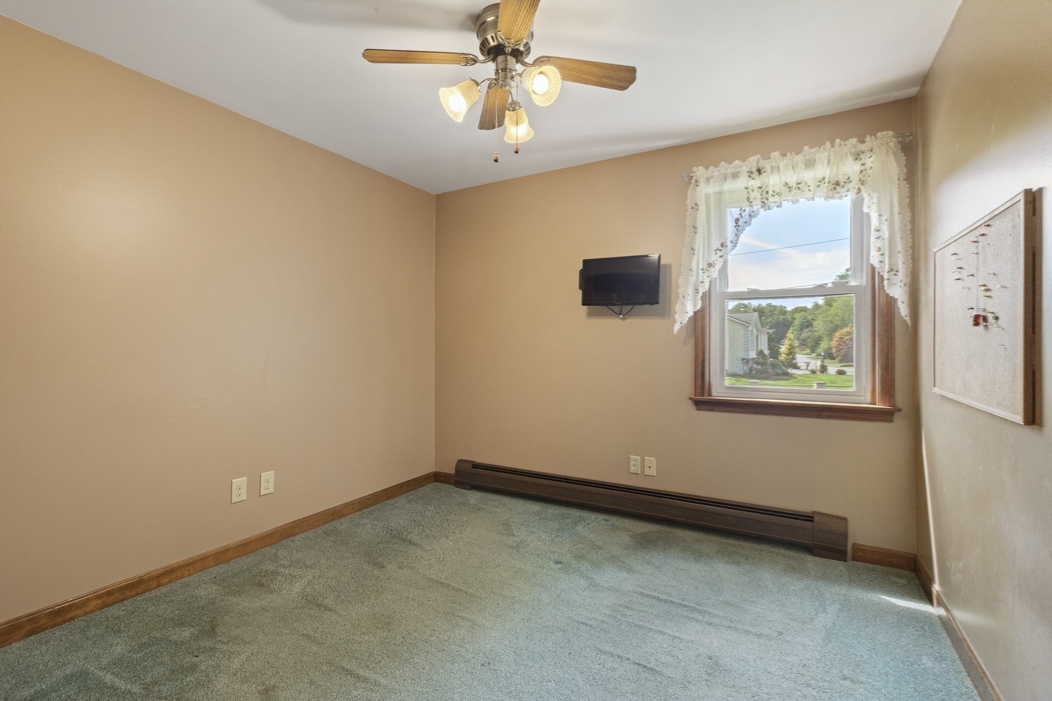 6 Tracey St Property Photo 16