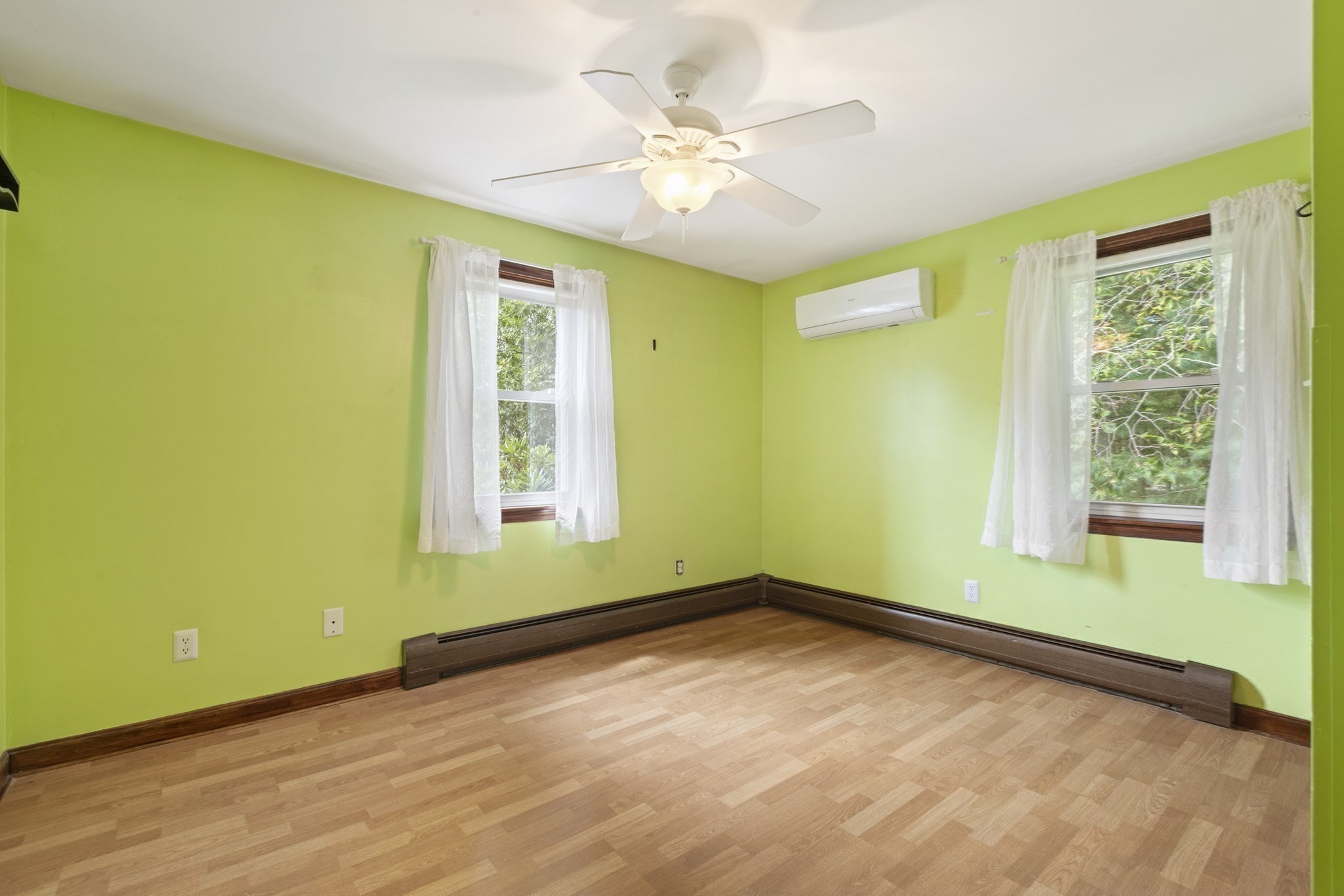 6 Tracey St Property Photo 18