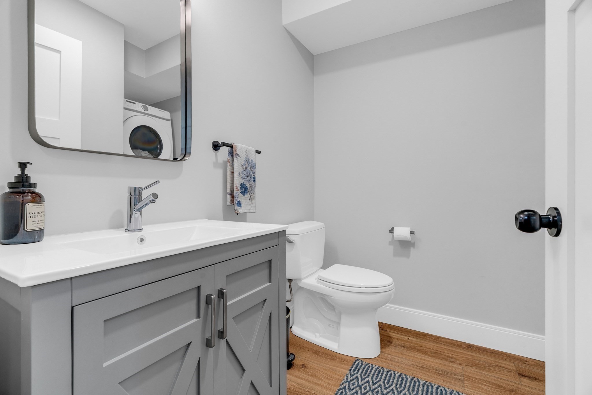 1721 Centre St # 303 Property Photo 18