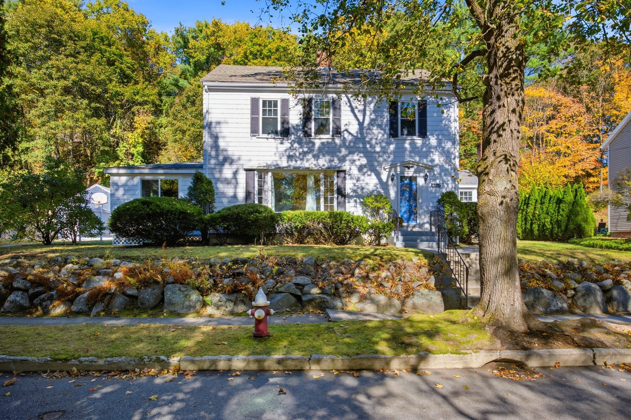 1018 Spring St Property Photo 1