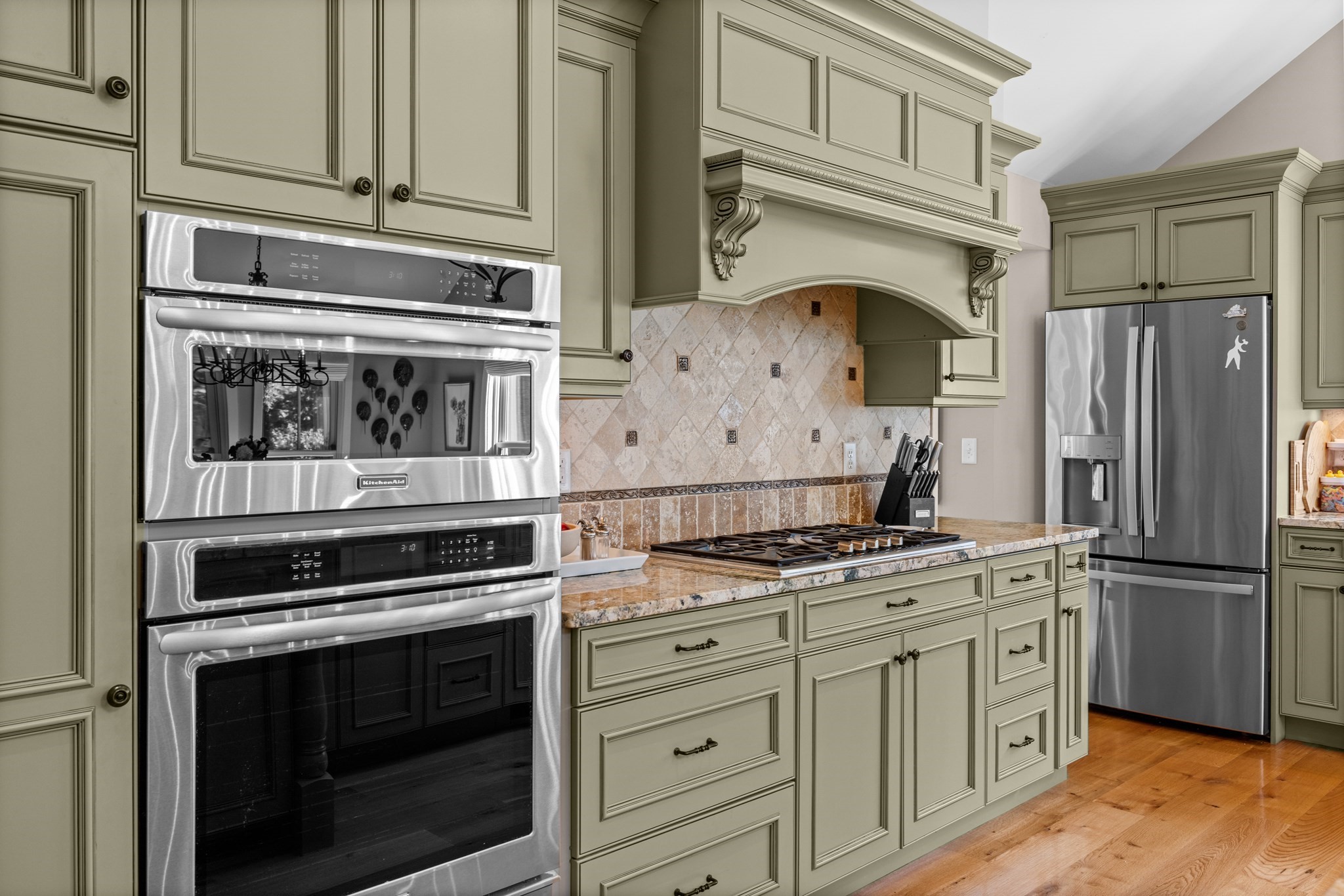 6 Hollow Way Property Photo 12