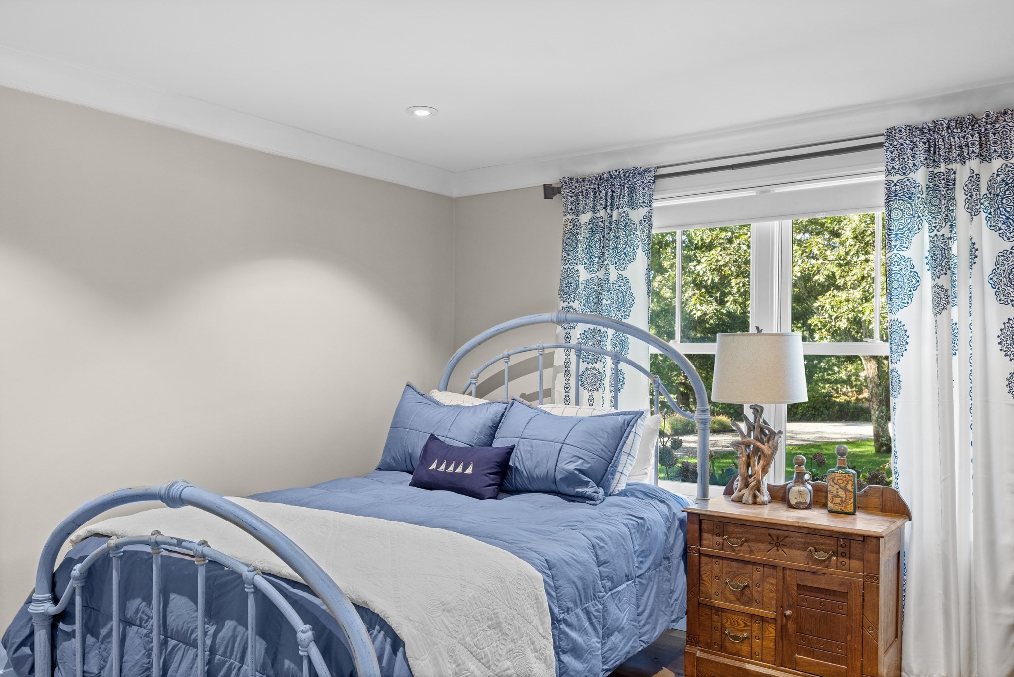 6 Hollow Way Property Photo 28
