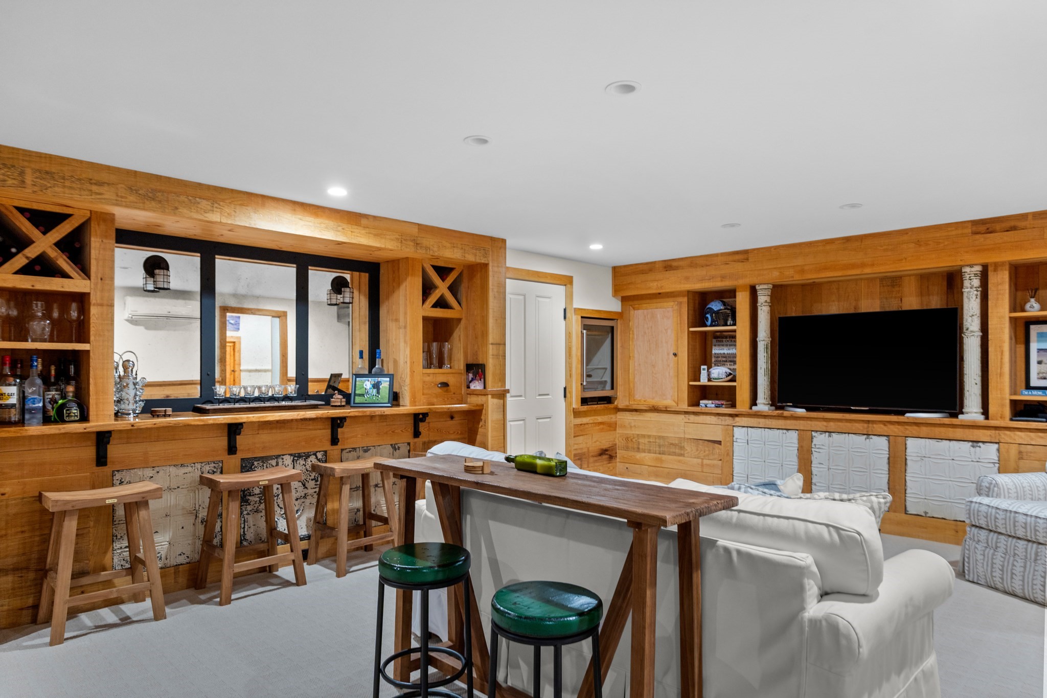 6 Hollow Way Property Photo 32