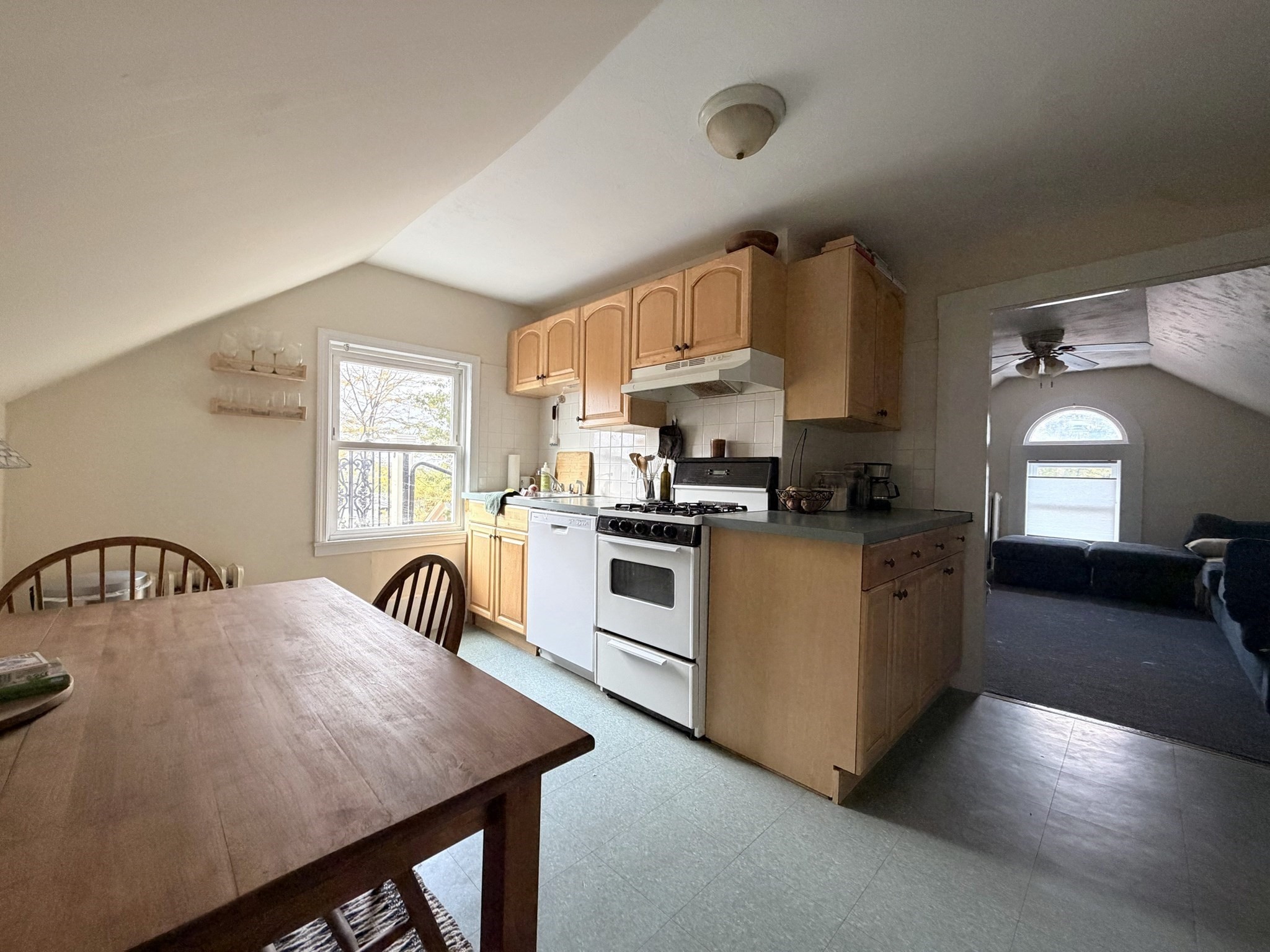 10 Summit Ave # 6 Property Photo 1