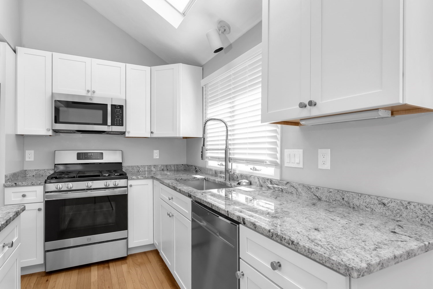 10 Magnolia Dr # 10 Property Photo 3