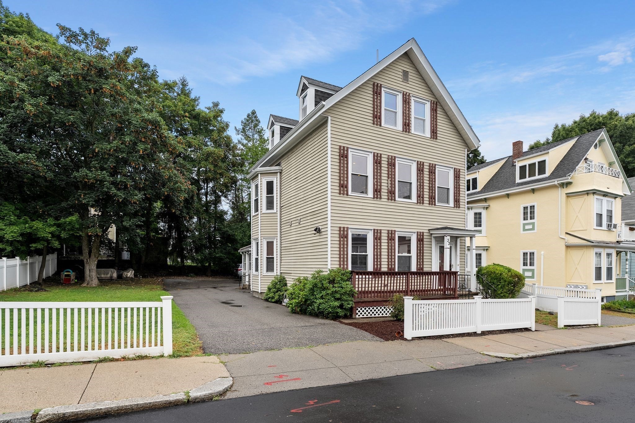 33 Cohasset St # 2 Property Photo 2