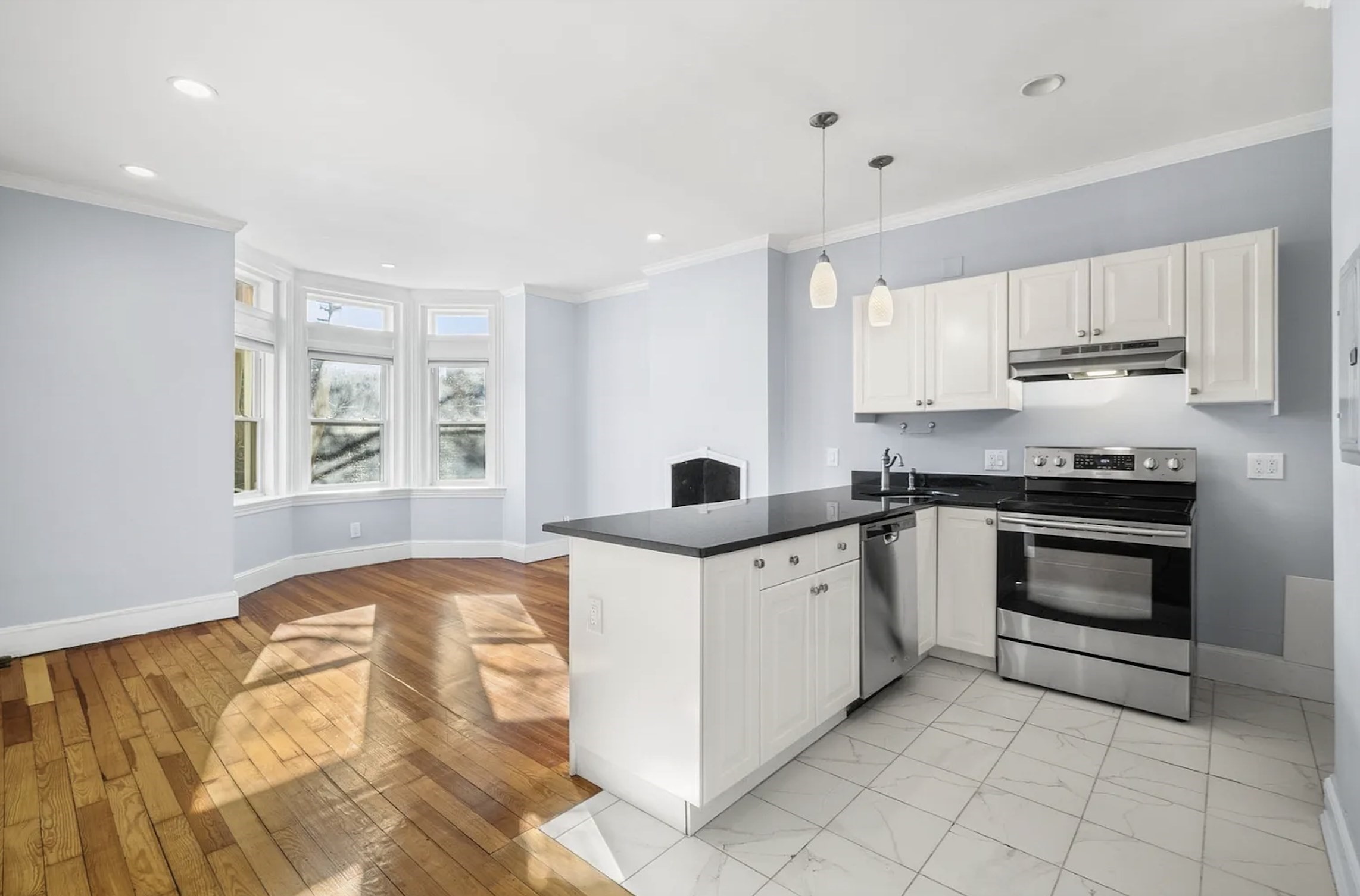 1834 Beacon St # 5 Property Photo 1