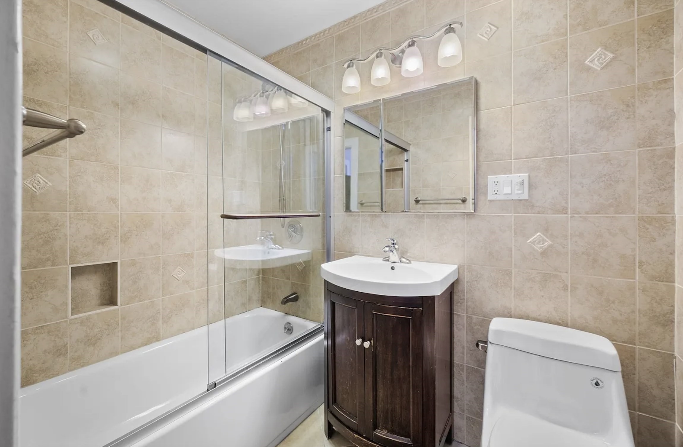 1834 Beacon St # 5 Property Photo 13