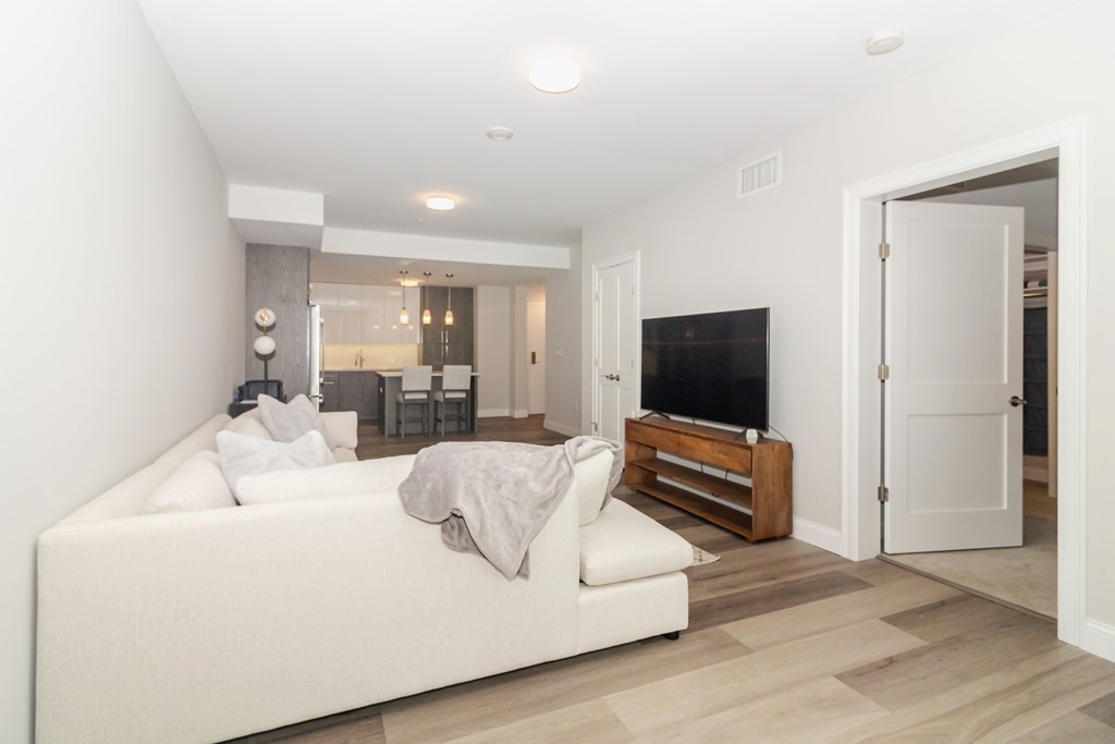 771 Harrison Ave # 107 Property Photo 14