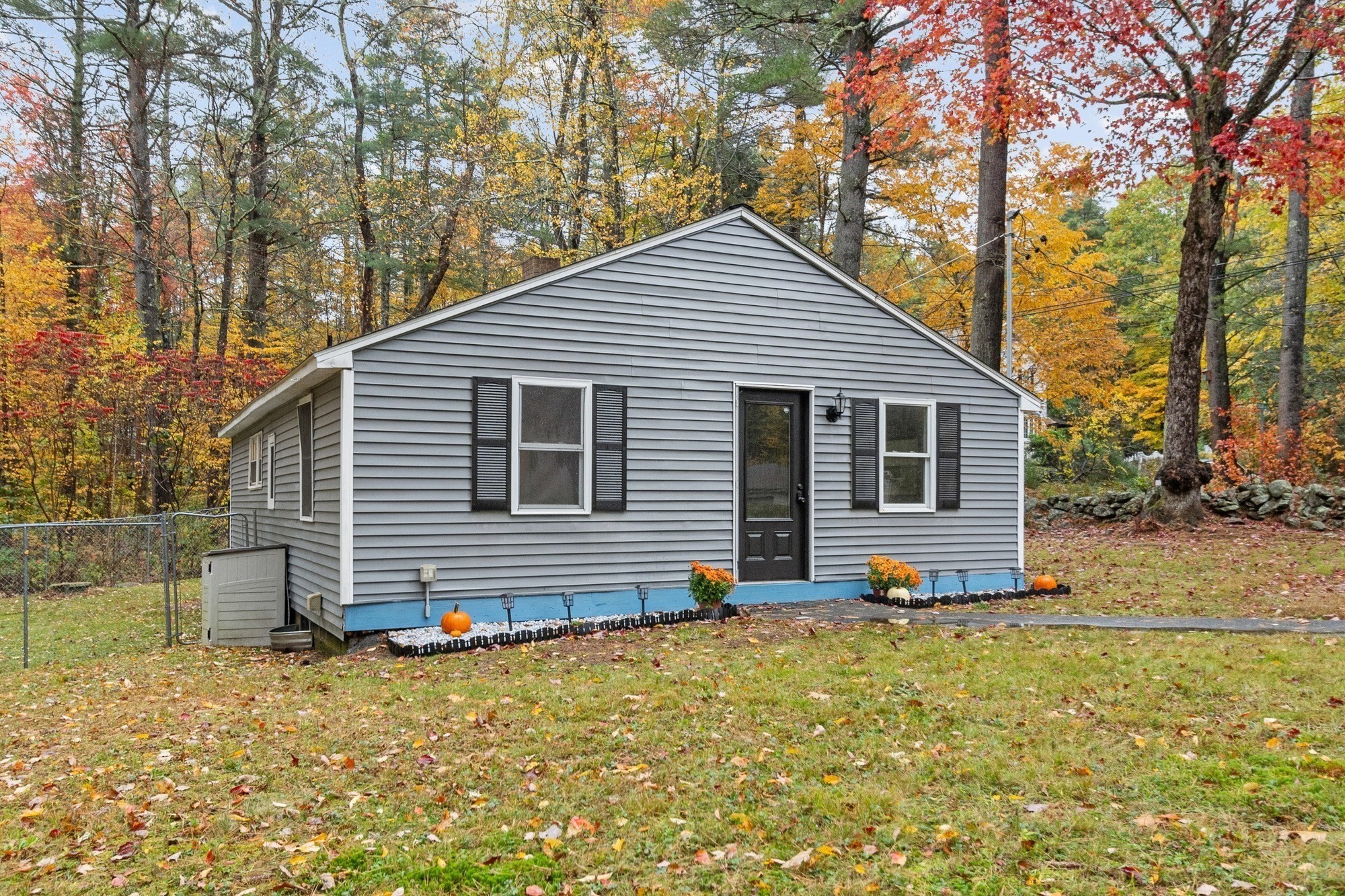 771 Conant Rd Property Photo 3