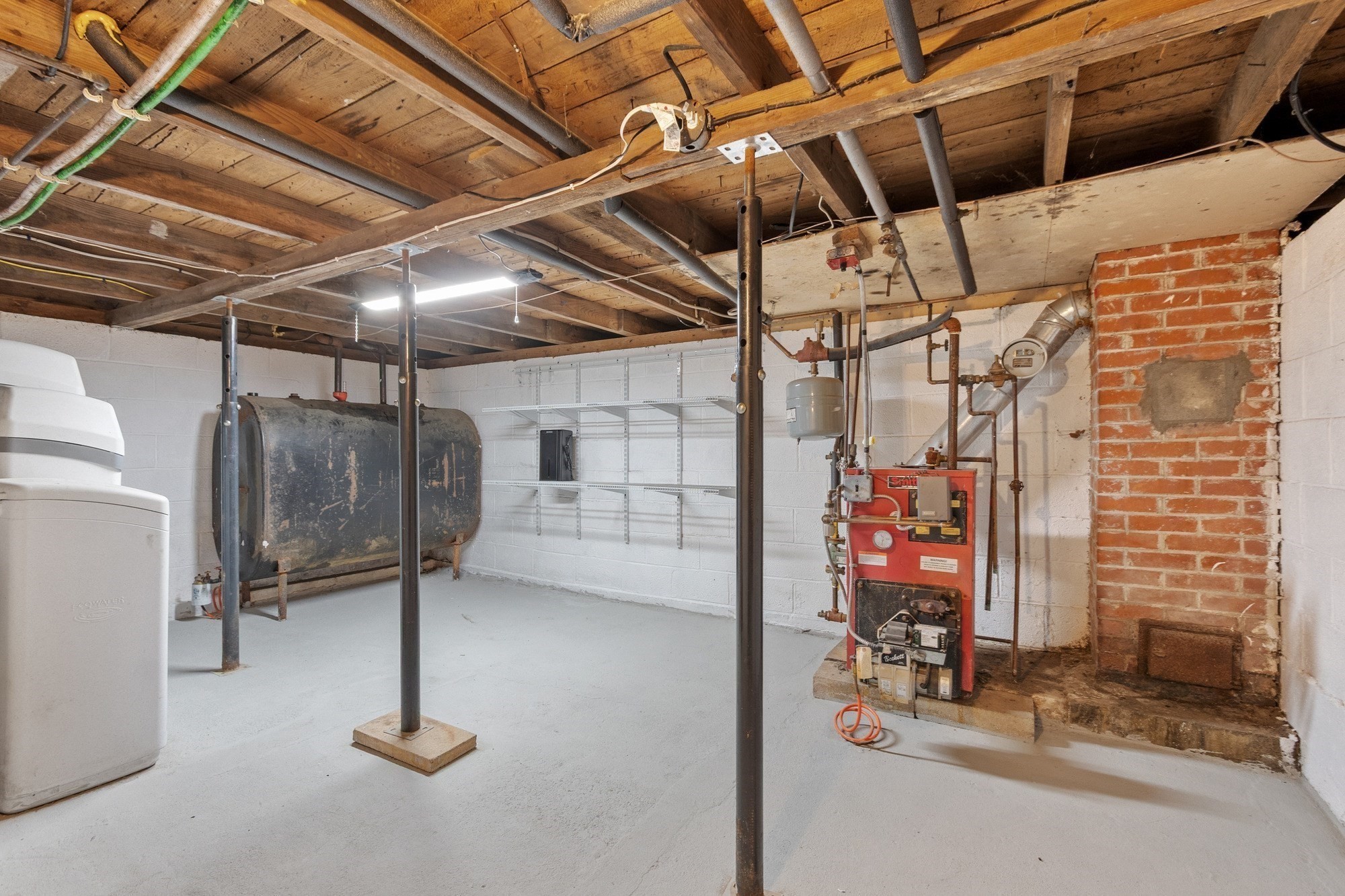 771 Conant Rd Property Photo 35